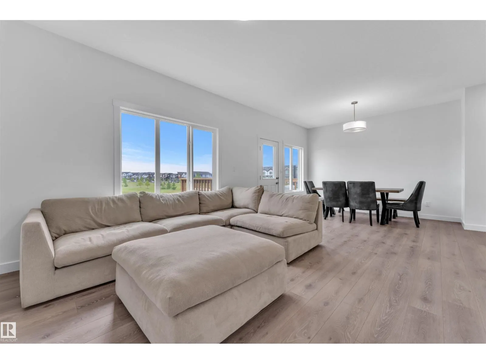 19131 29 AV NW