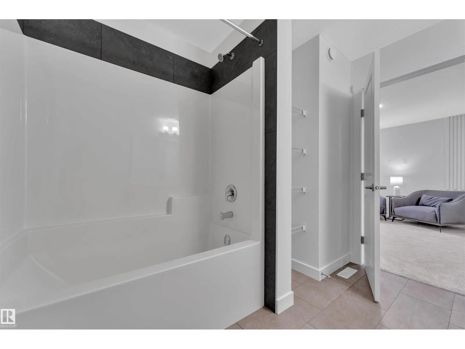 19131 29 AV NW