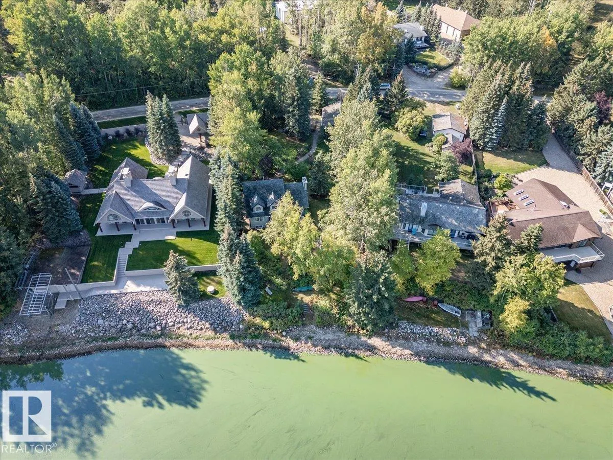 263 Lakeshore DR