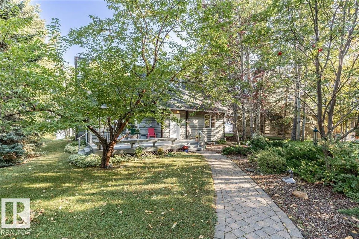 263 Lakeshore DR