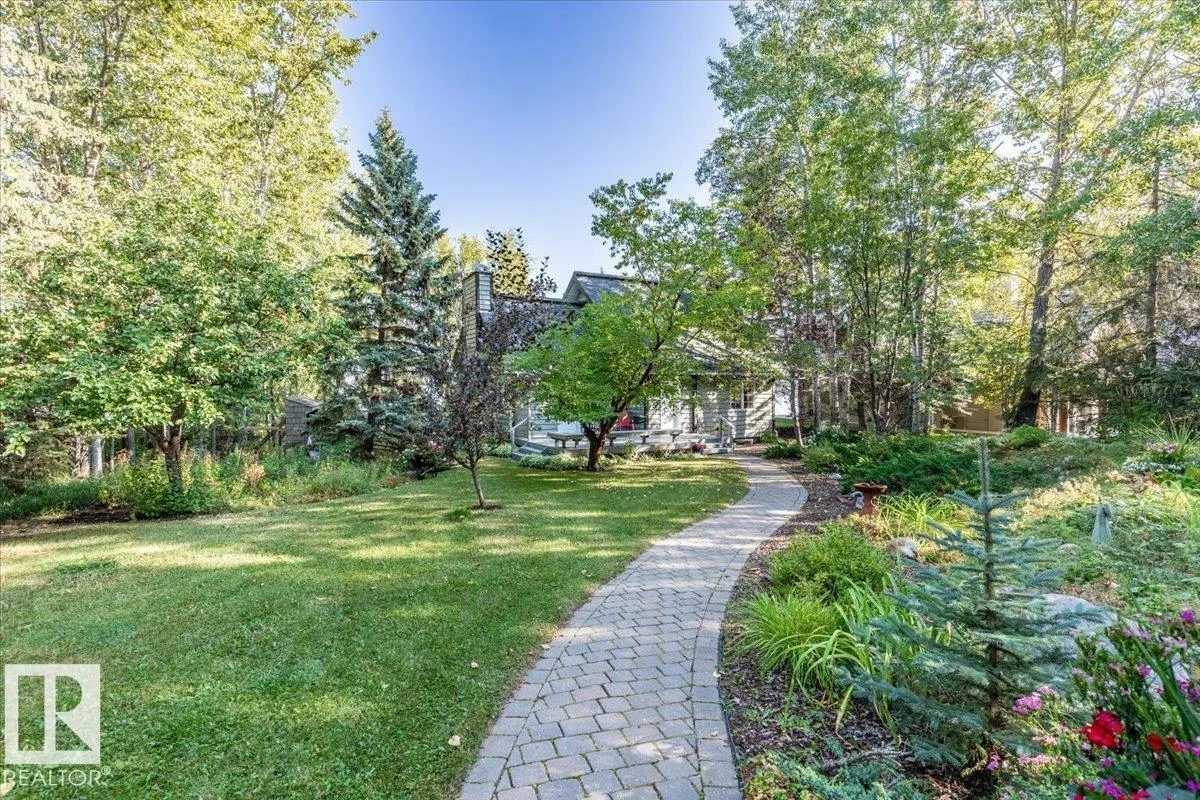 263 Lakeshore DR