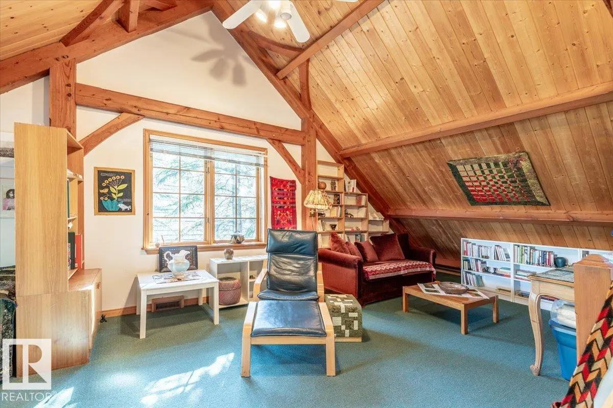 263 Lakeshore DR