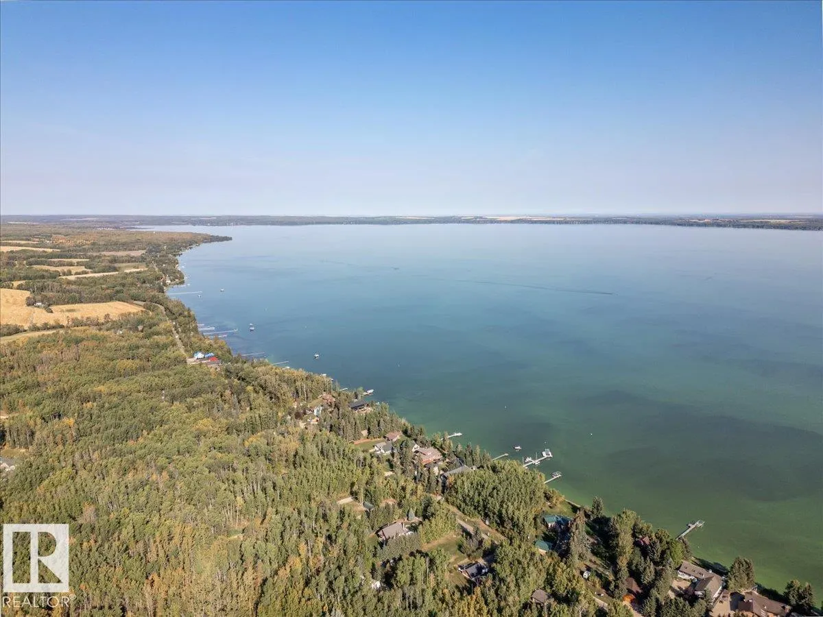 263 Lakeshore DR