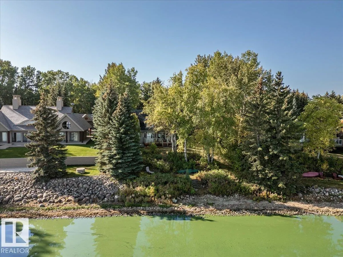 263 Lakeshore DR
