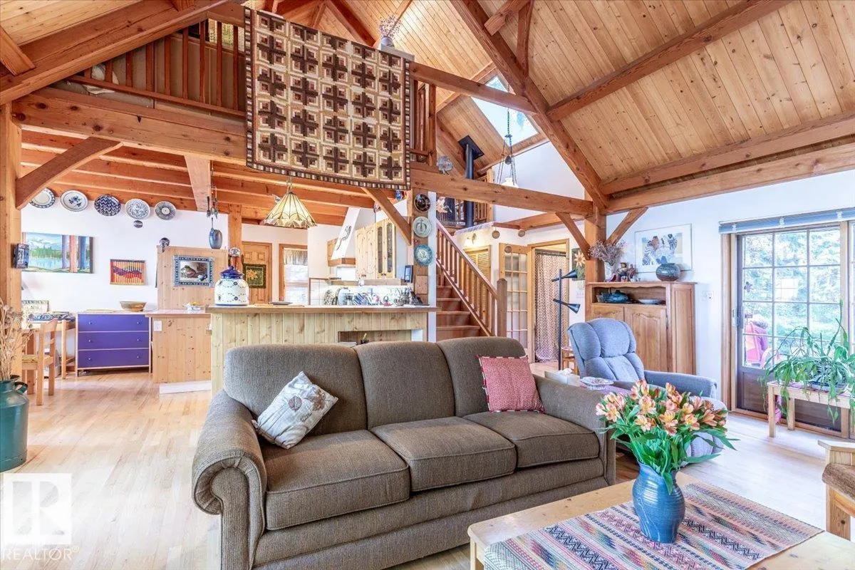 263 Lakeshore DR