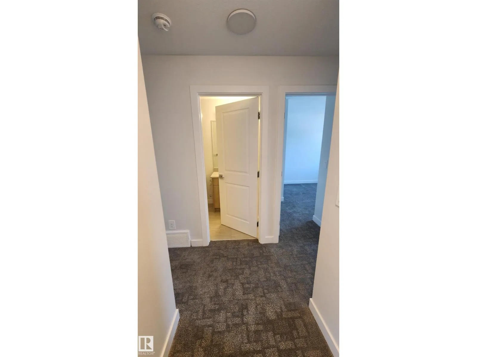 #45 10 SALISBURY WY