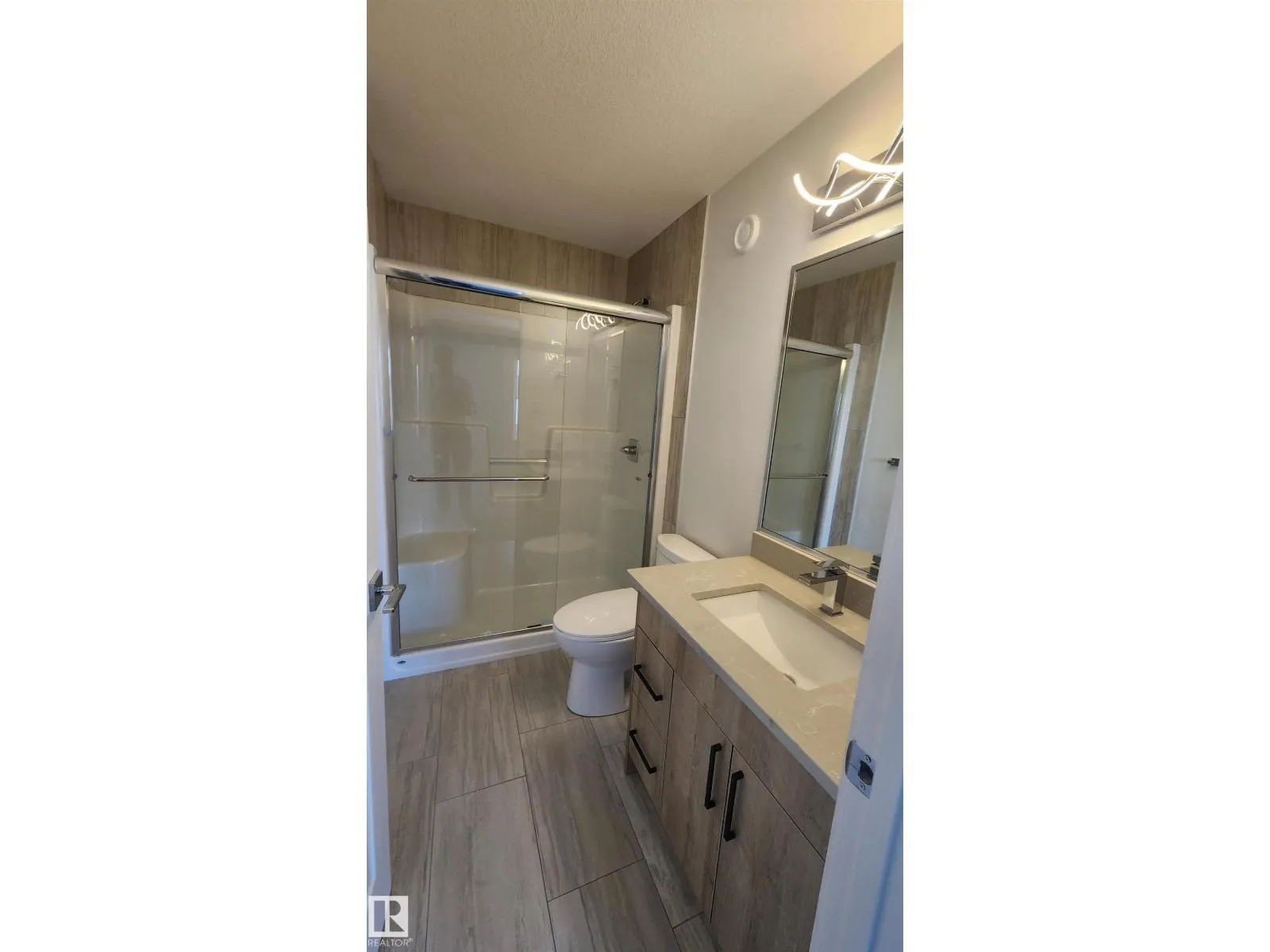 #45 10 SALISBURY WY
