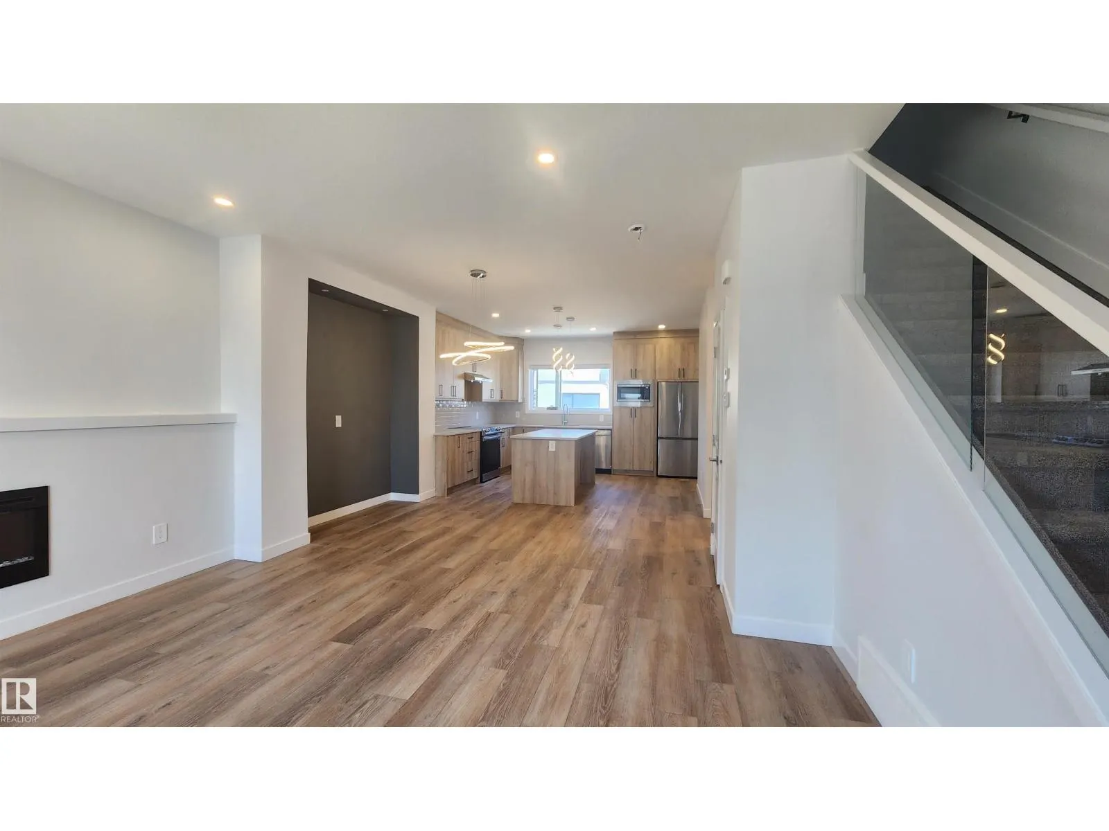 #45 10 SALISBURY WY