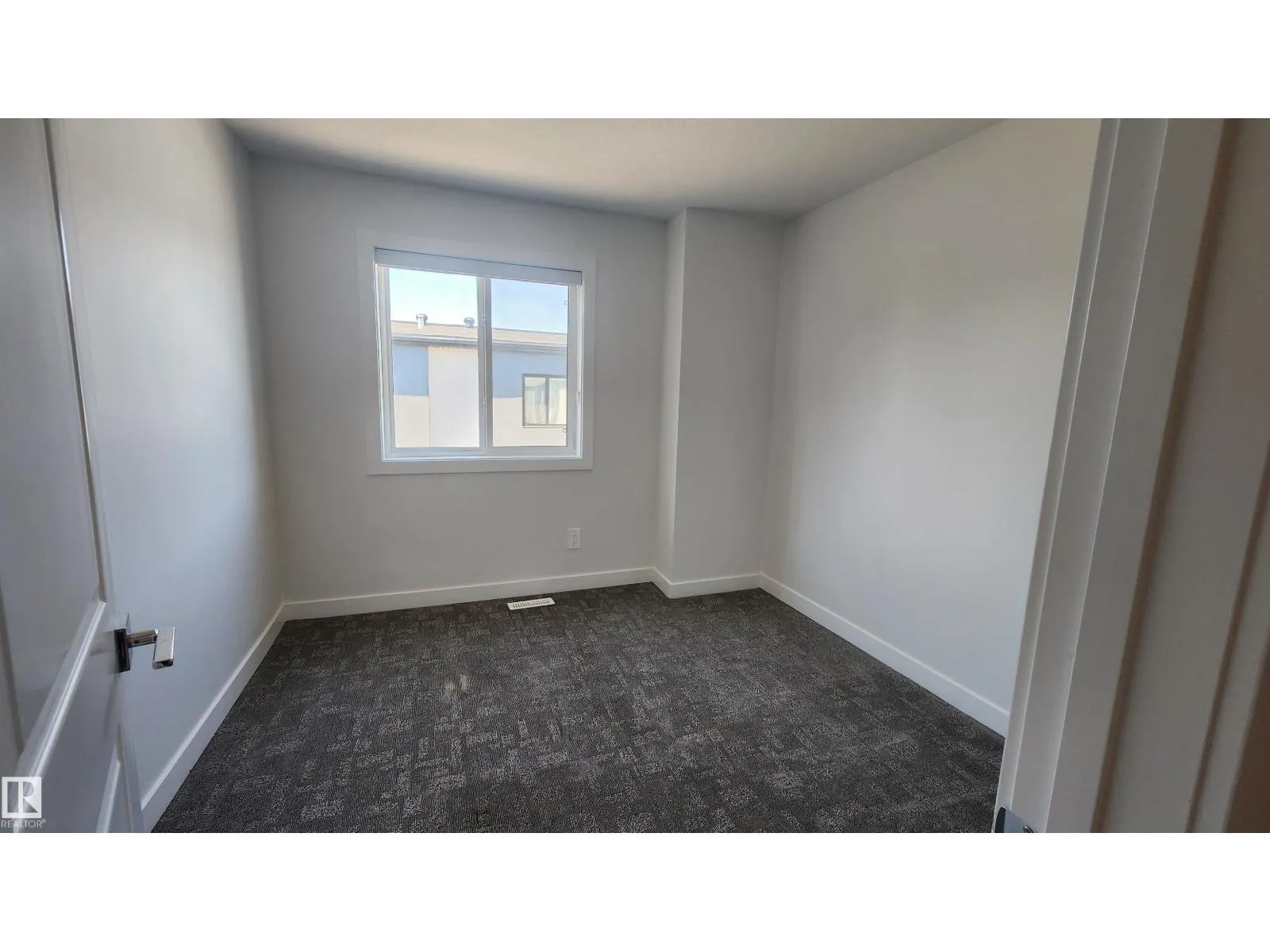 #45 10 SALISBURY WY