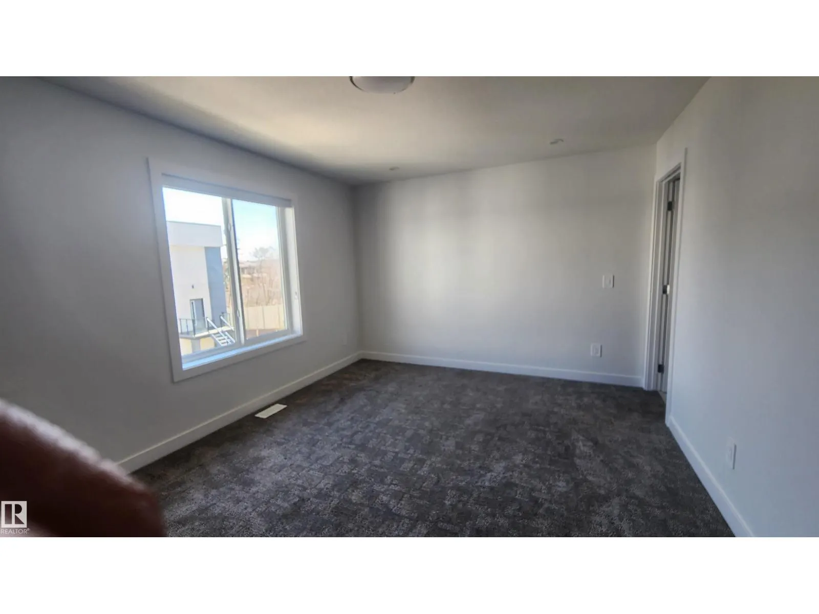 #45 10 SALISBURY WY