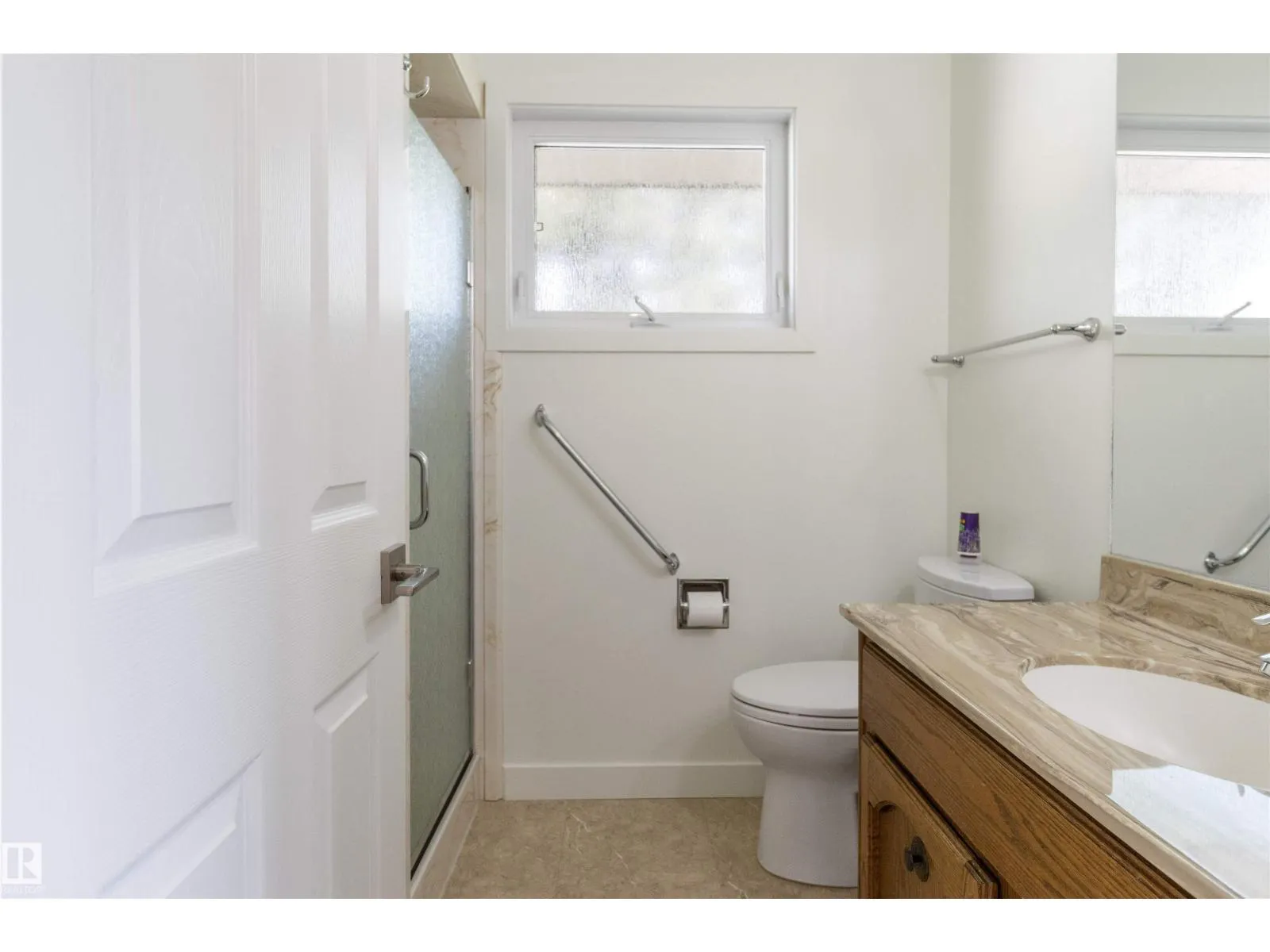 10443 21 AV NW