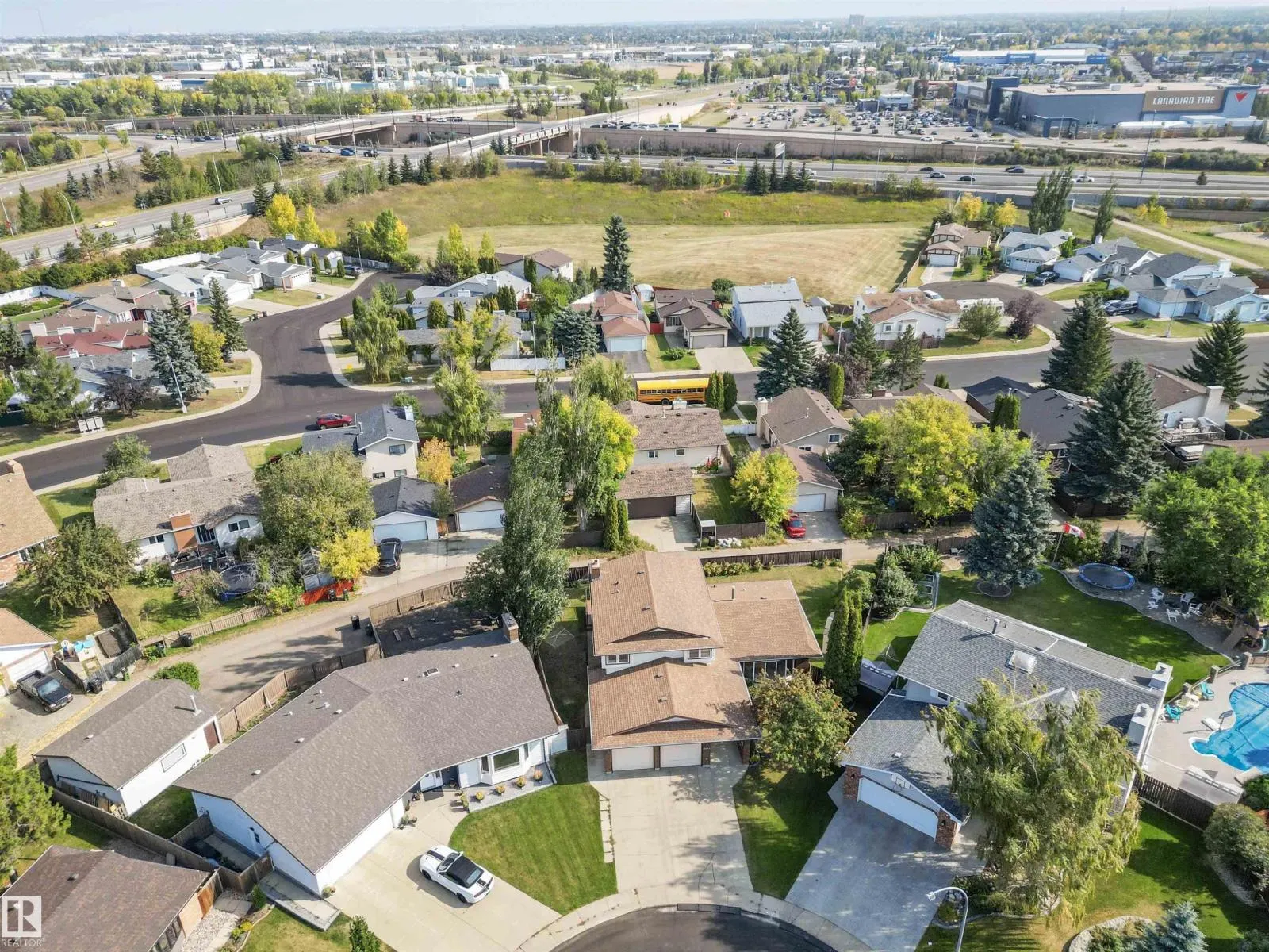 10443 21 AV NW