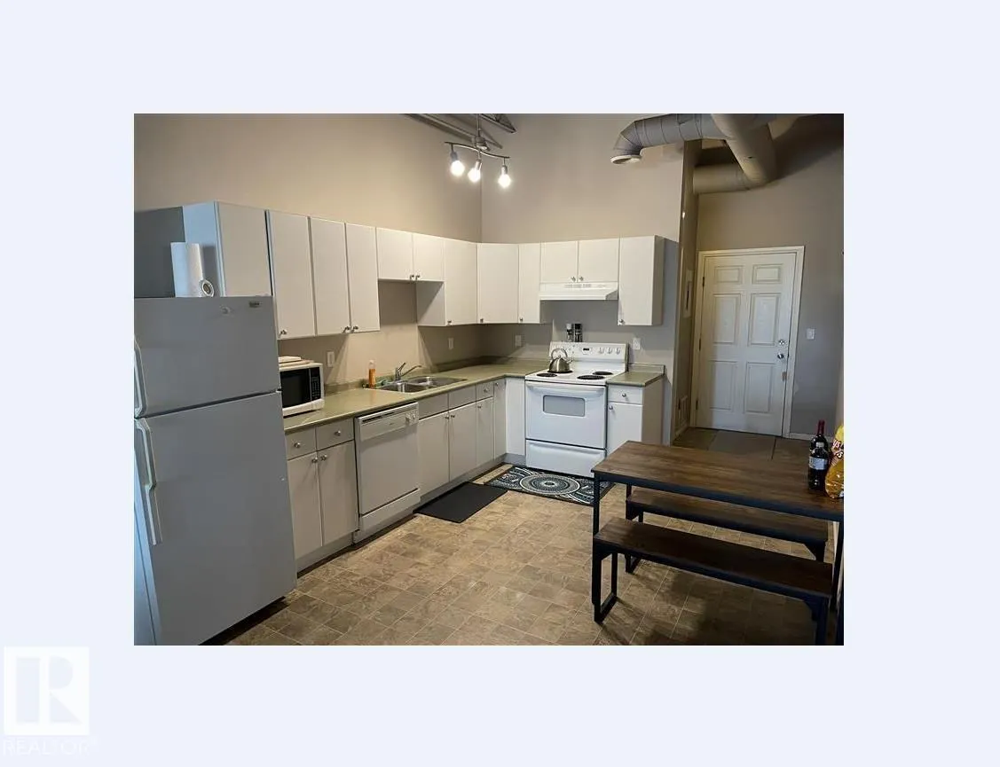 #211 9817 103 ST