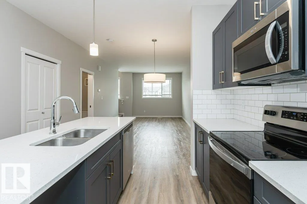 #50 320 Secord BV NW