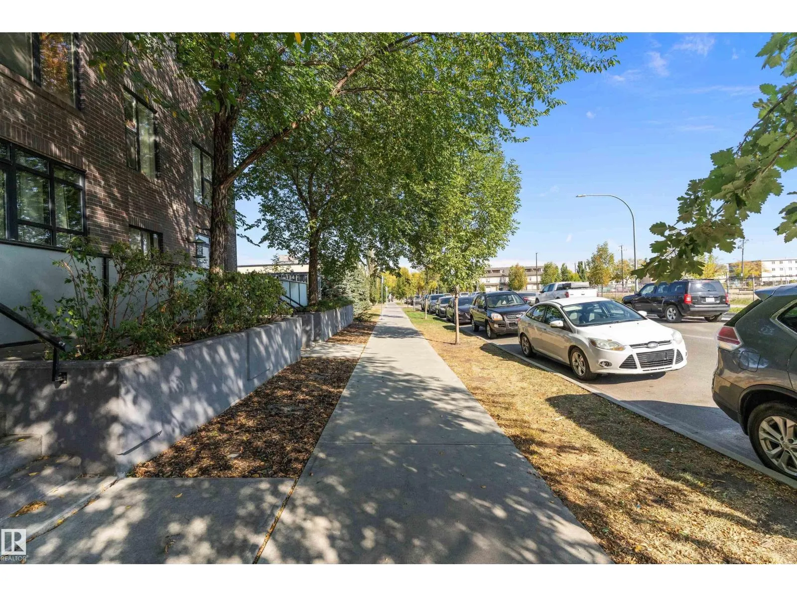 #110 10518 113 ST NW