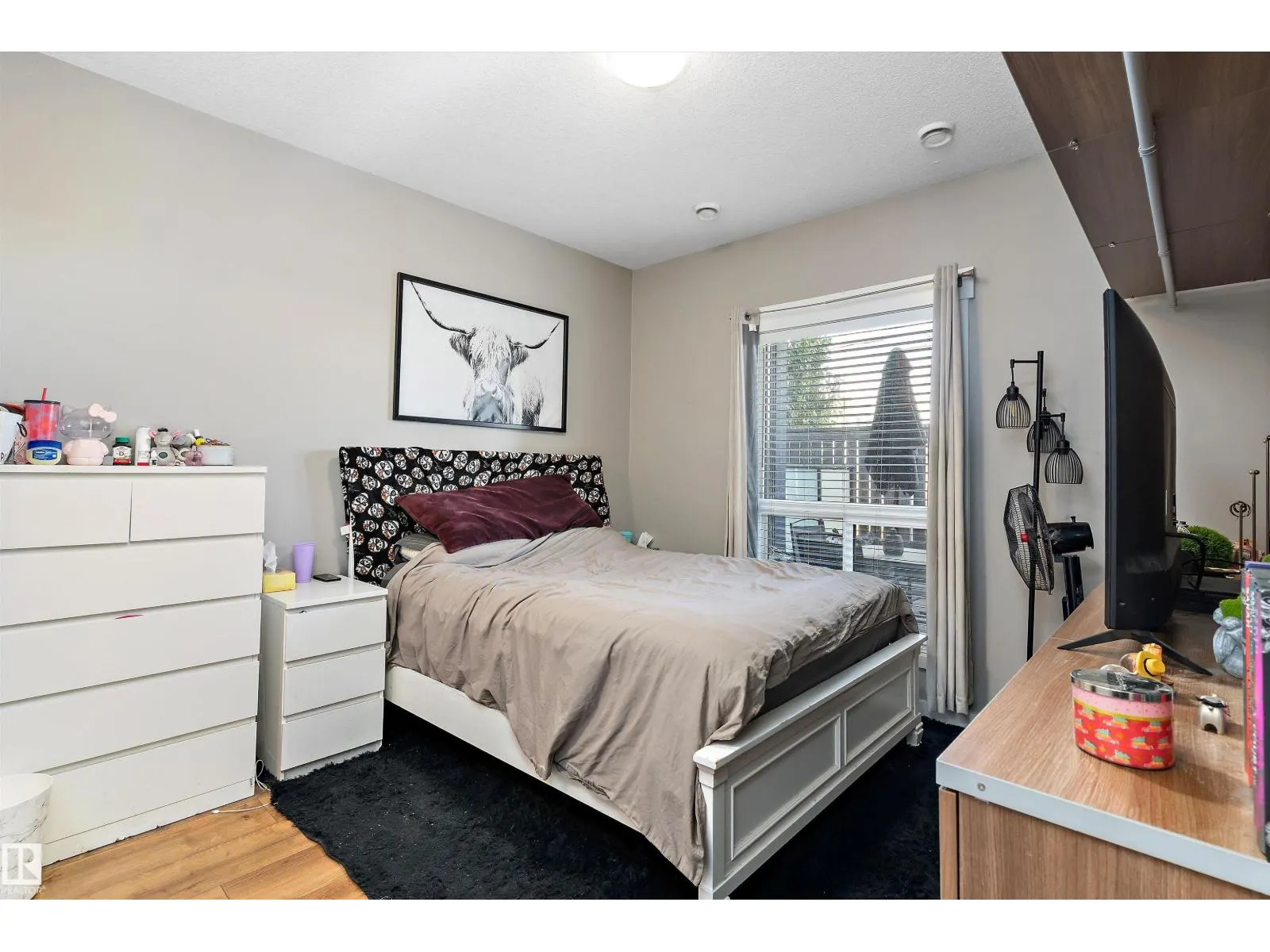 #110 10518 113 ST NW