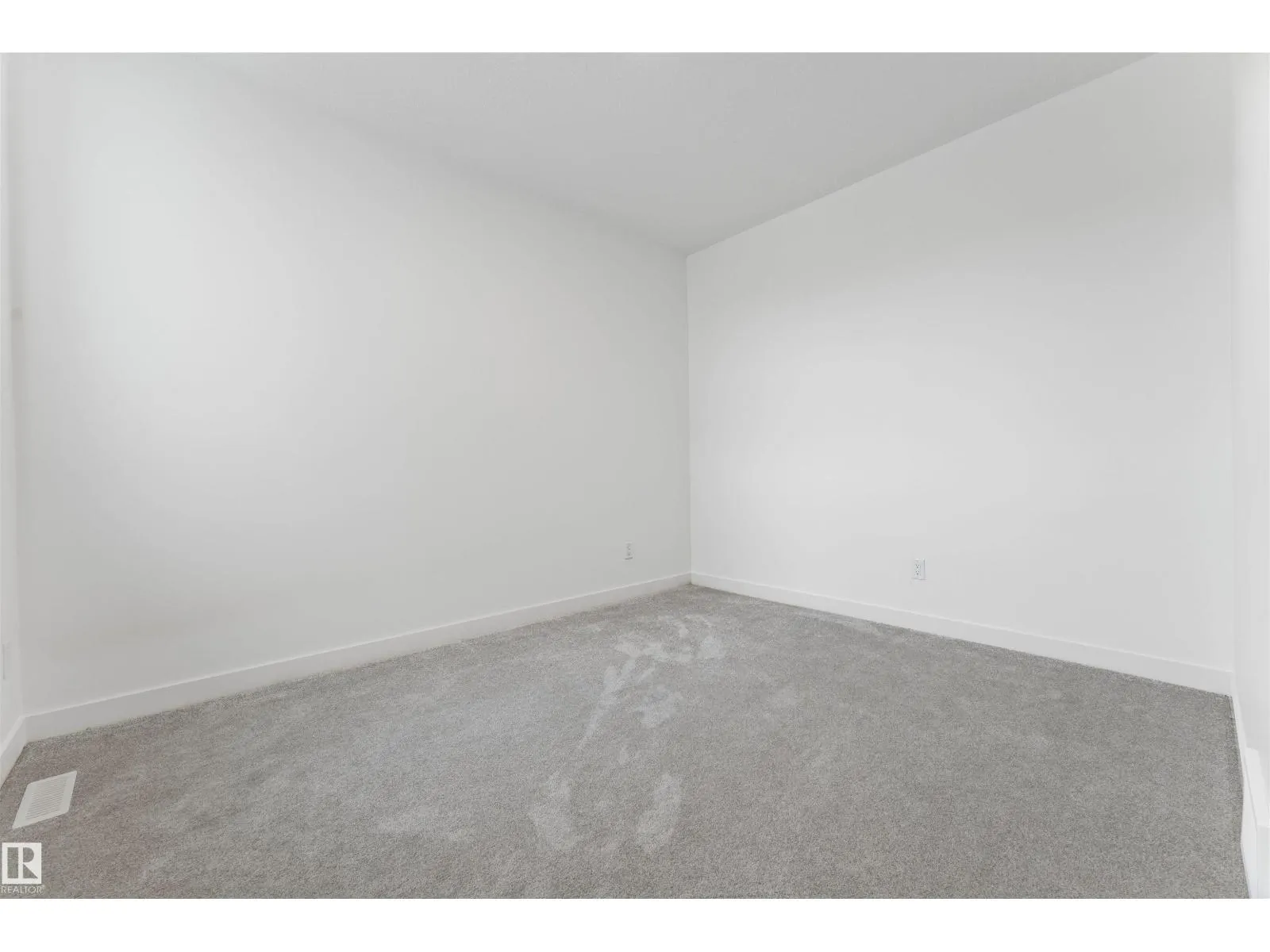 57 ELDRIDGE PT