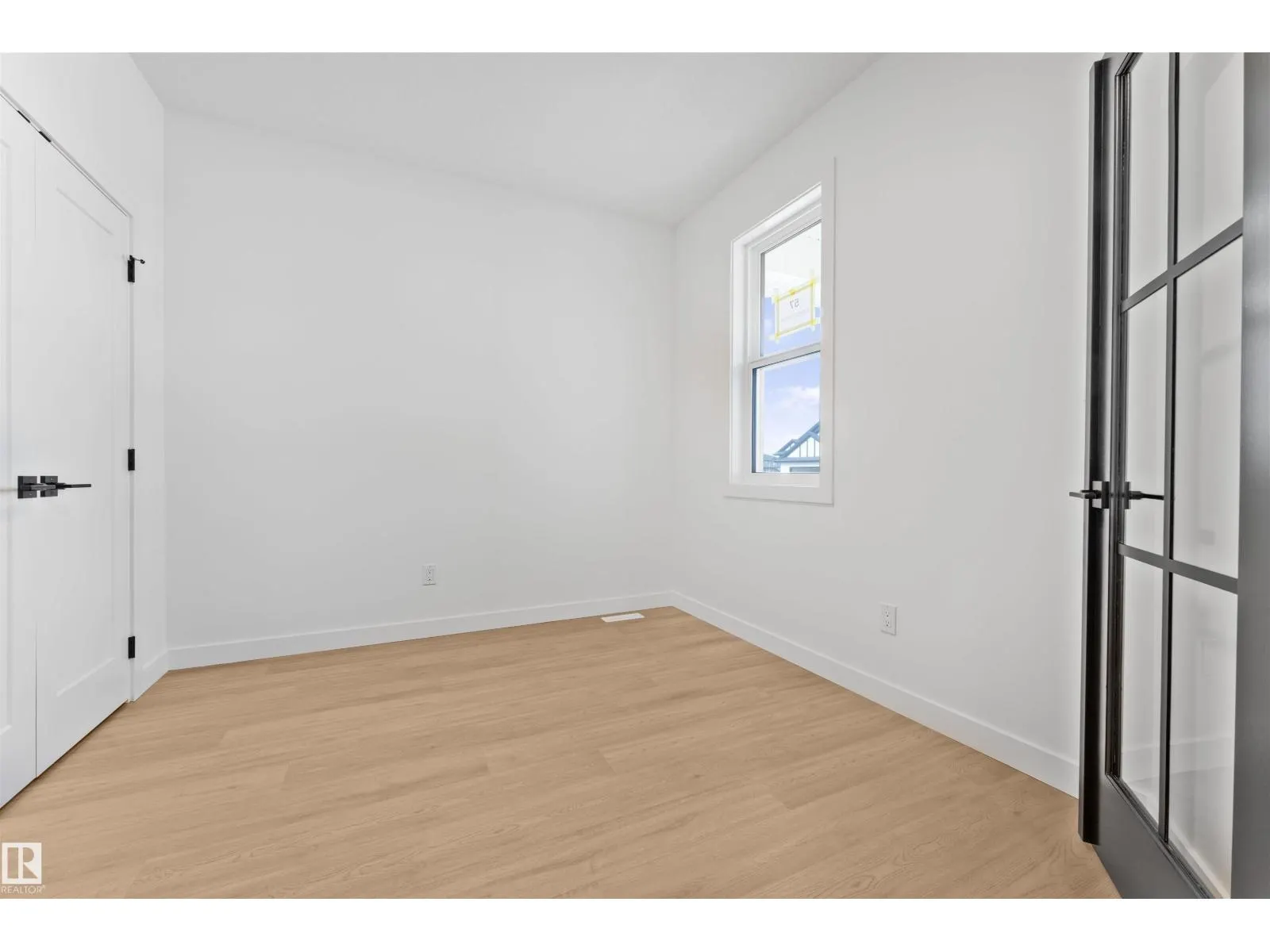 57 ELDRIDGE PT
