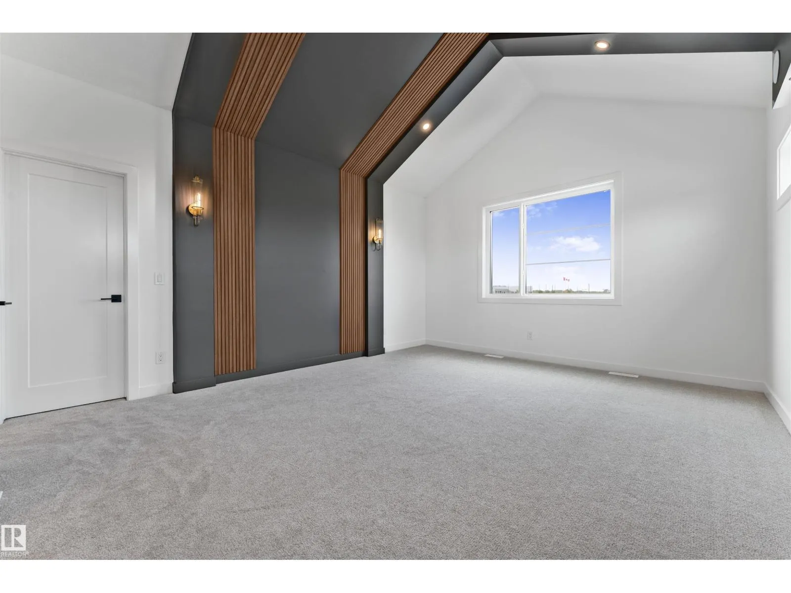 57 ELDRIDGE PT