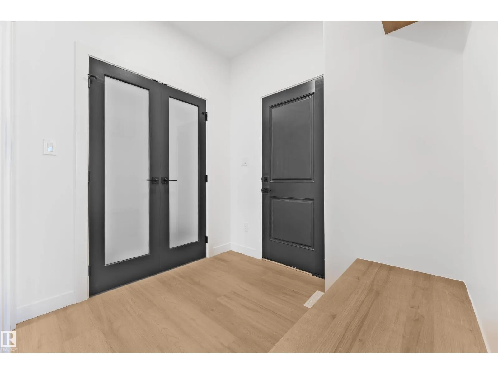 57 ELDRIDGE PT