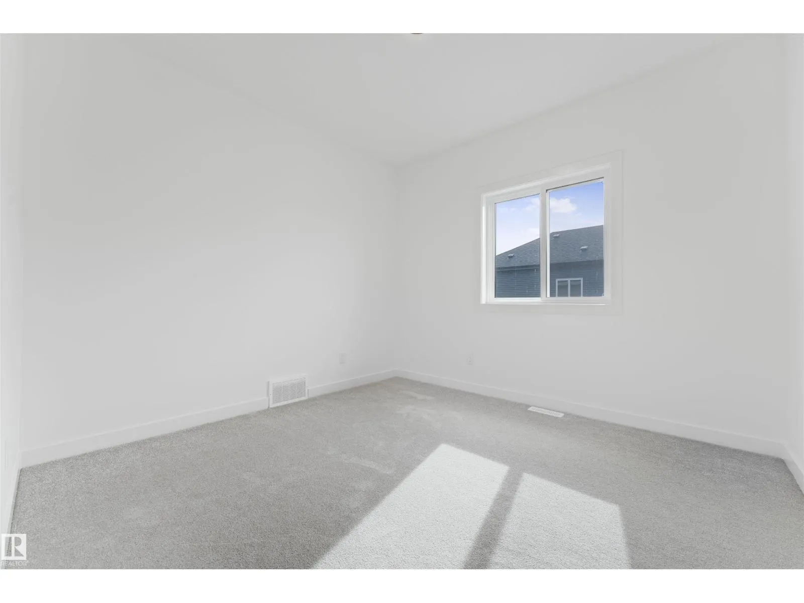 57 ELDRIDGE PT
