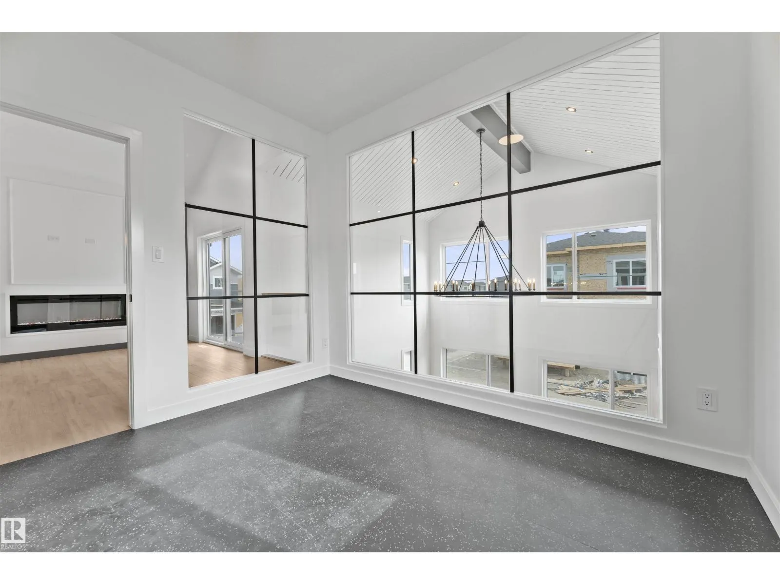 57 ELDRIDGE PT