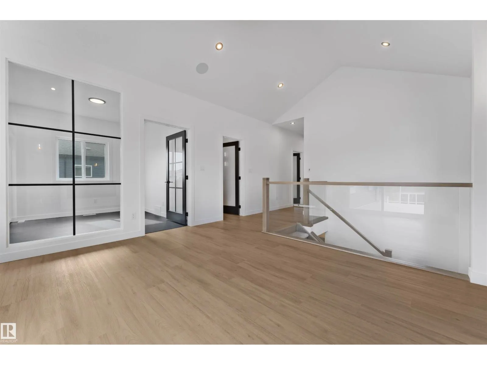 57 ELDRIDGE PT