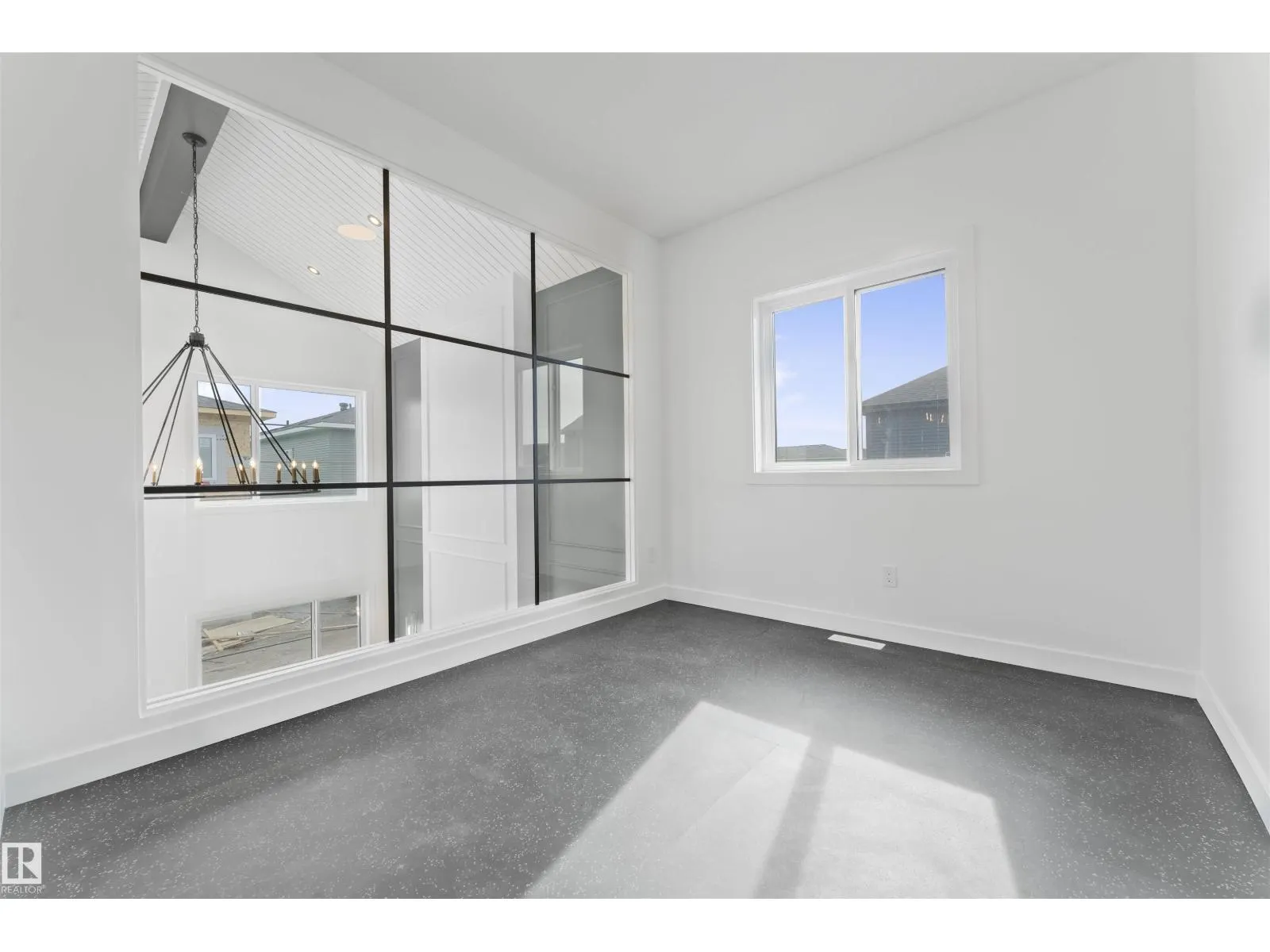 57 ELDRIDGE PT