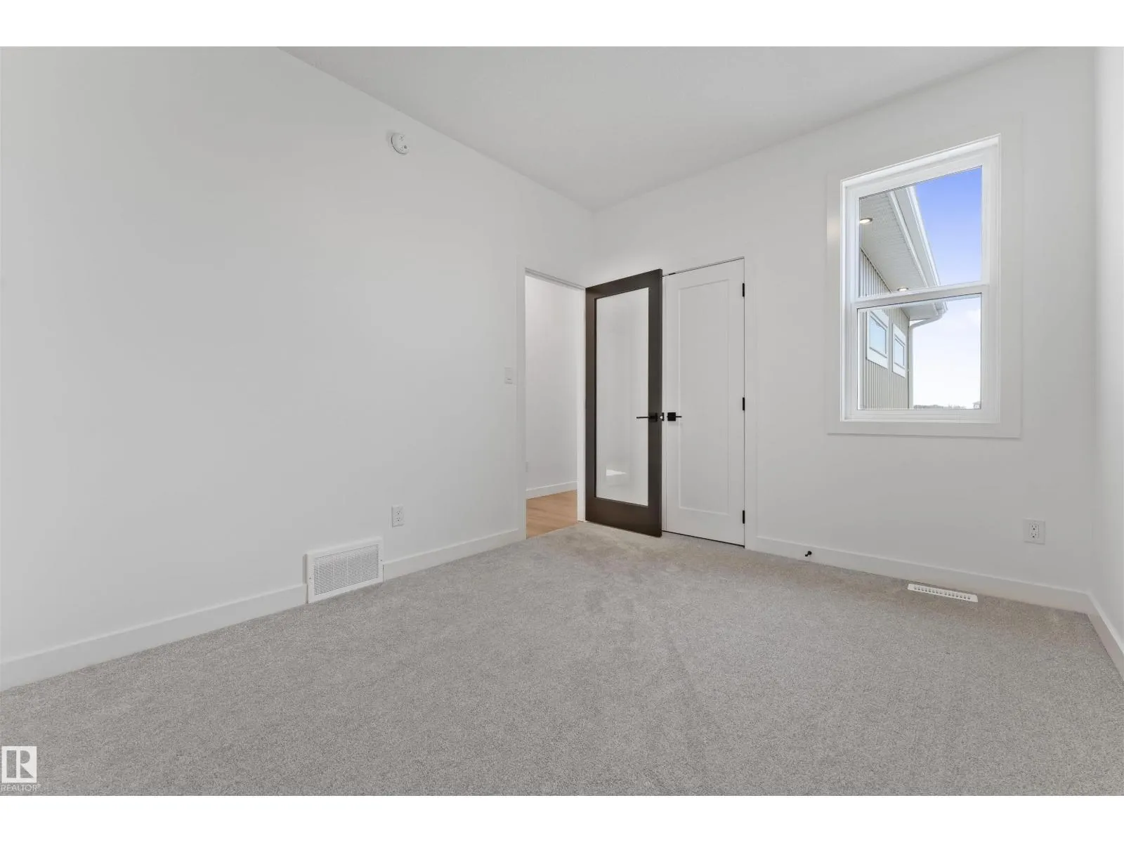 57 ELDRIDGE PT