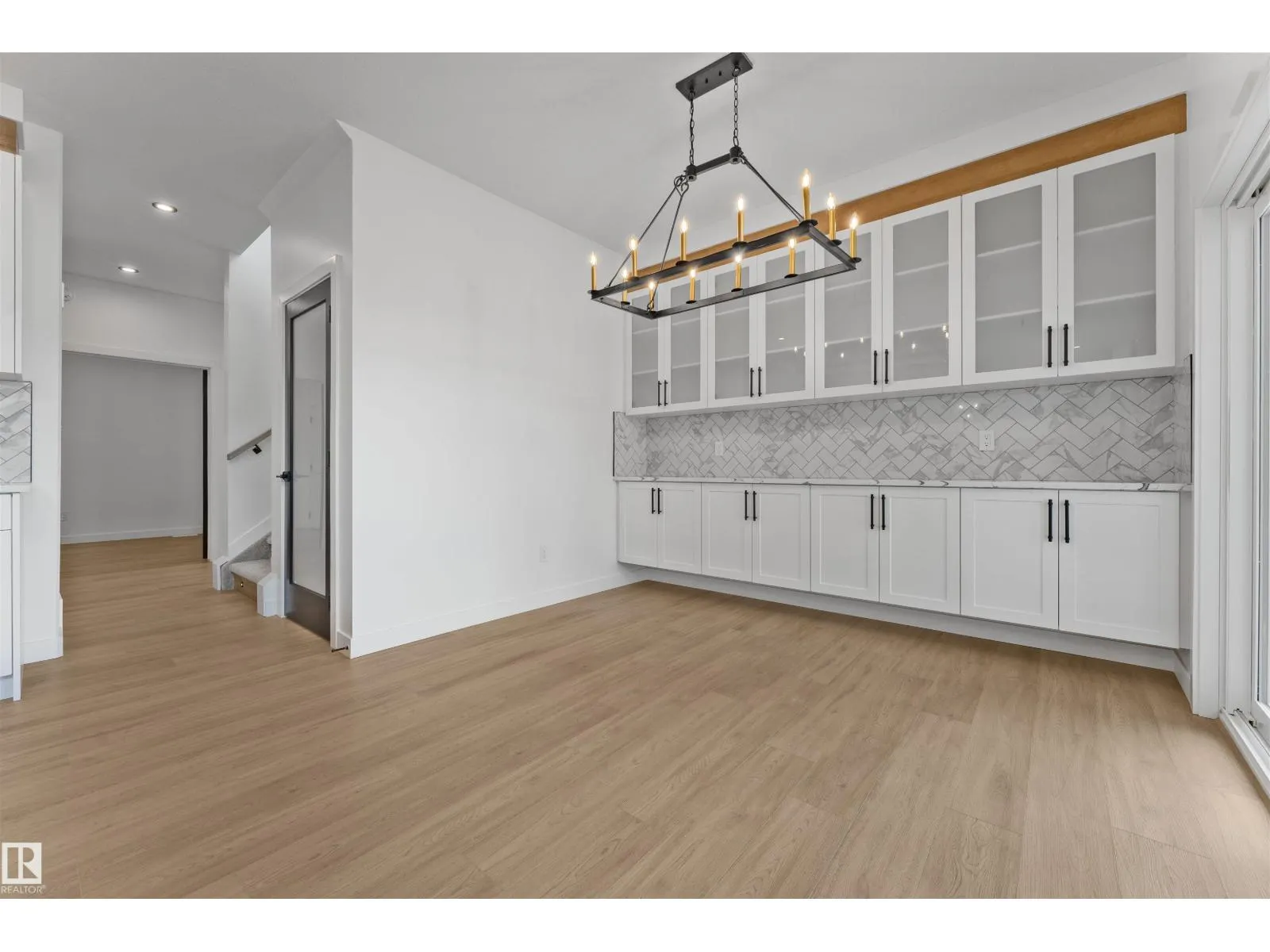 57 ELDRIDGE PT