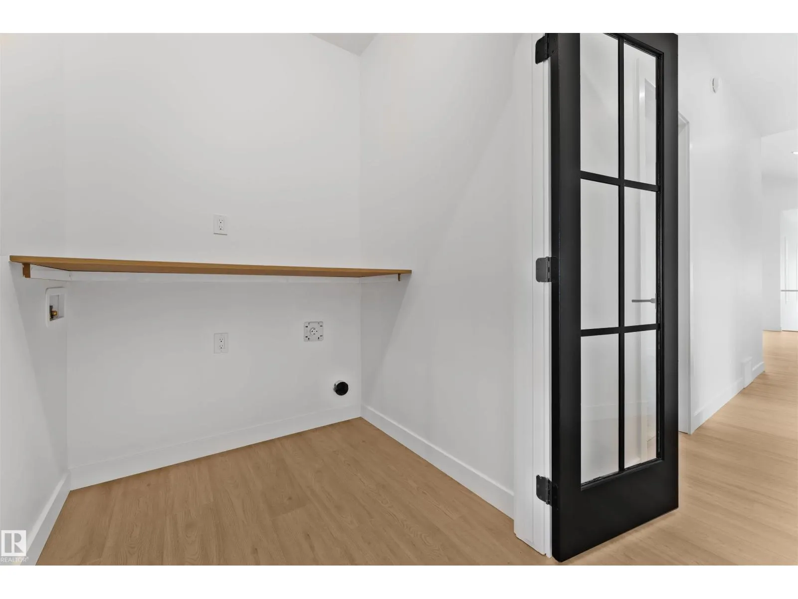57 ELDRIDGE PT