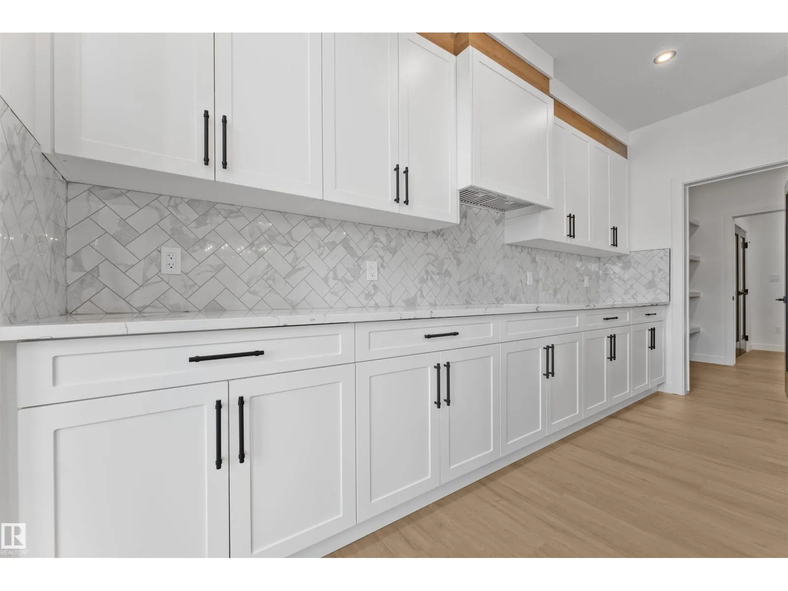 57 ELDRIDGE PT