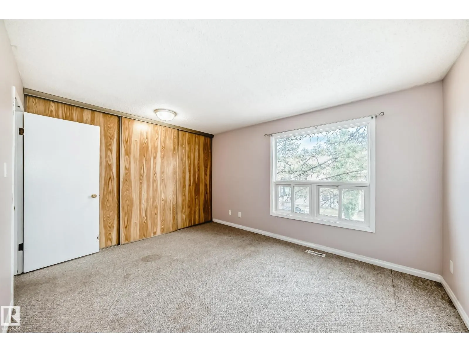 #24 1651 46 ST NW