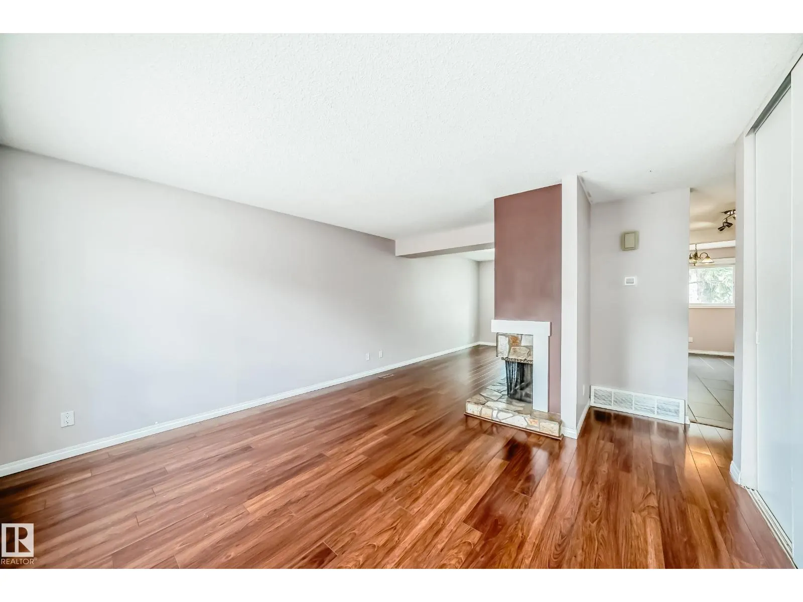 #24 1651 46 ST NW