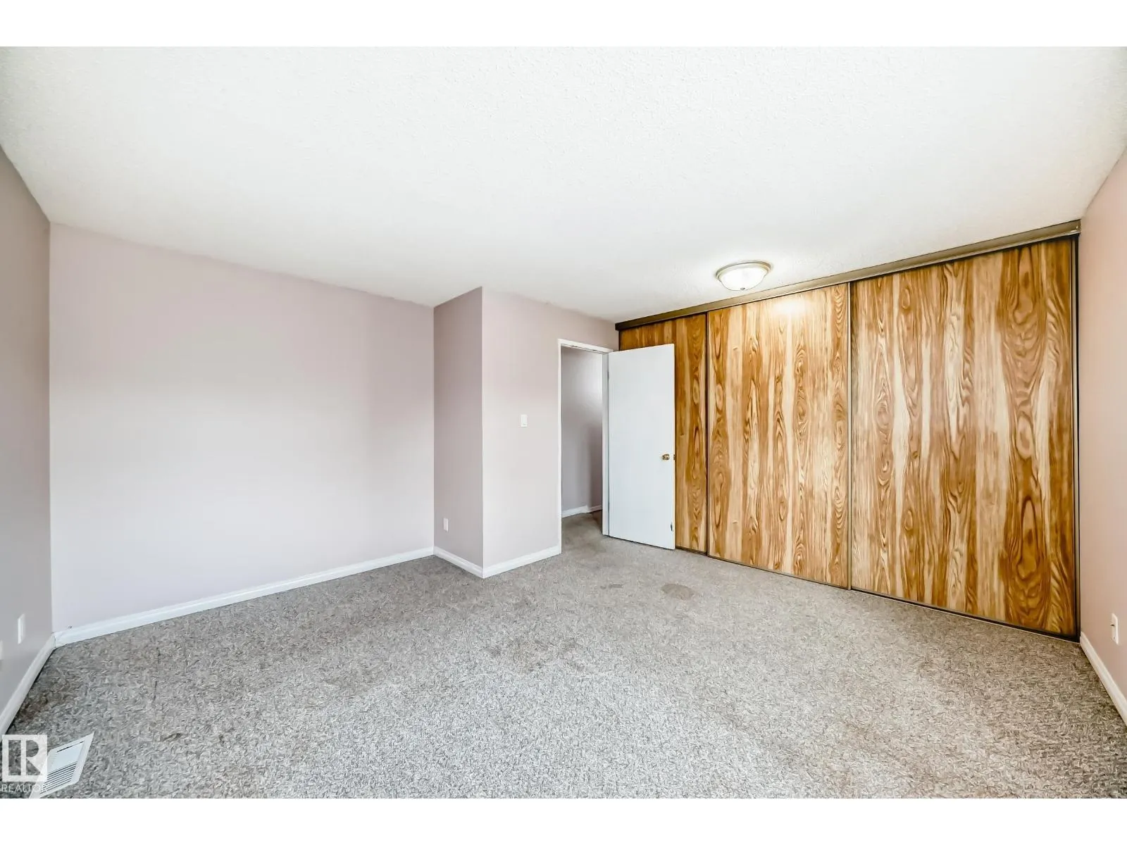 #24 1651 46 ST NW