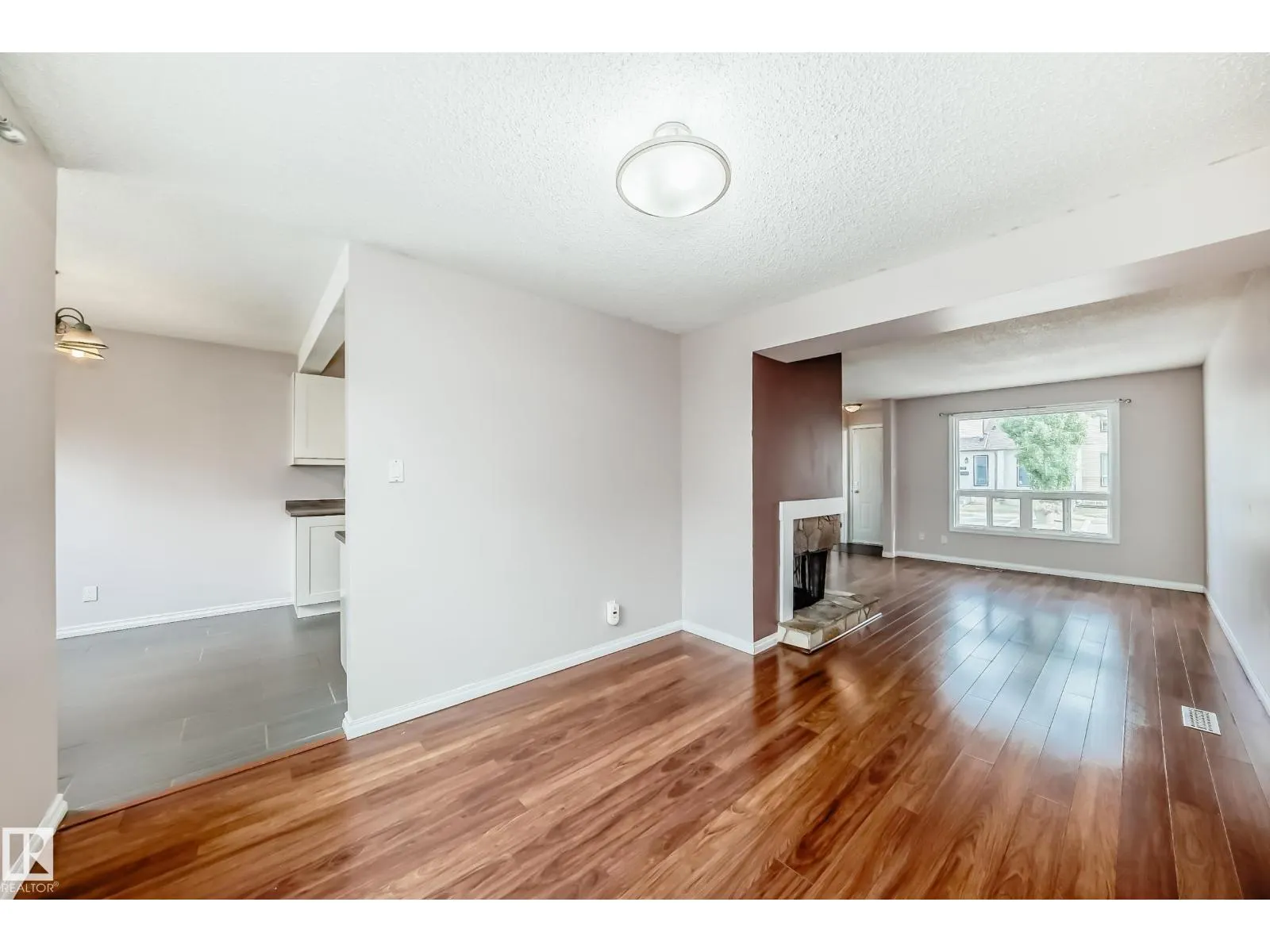 #24 1651 46 ST NW