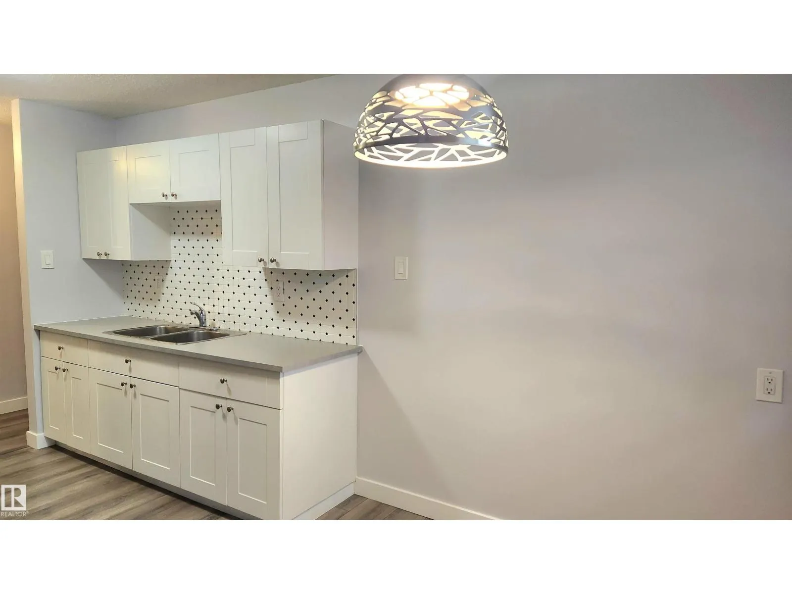 #304 10740 105 ST NW