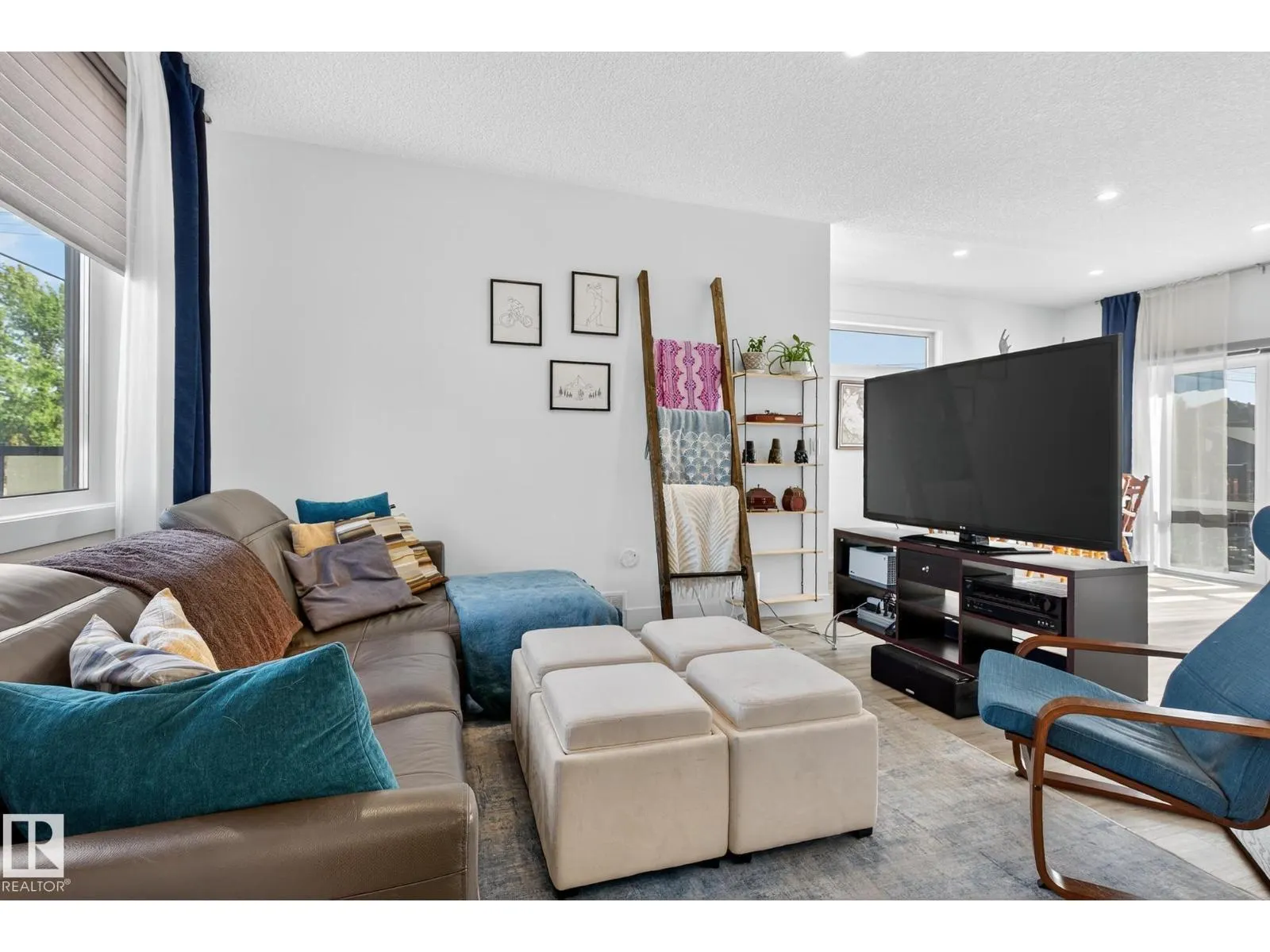 15915 104 AV NW