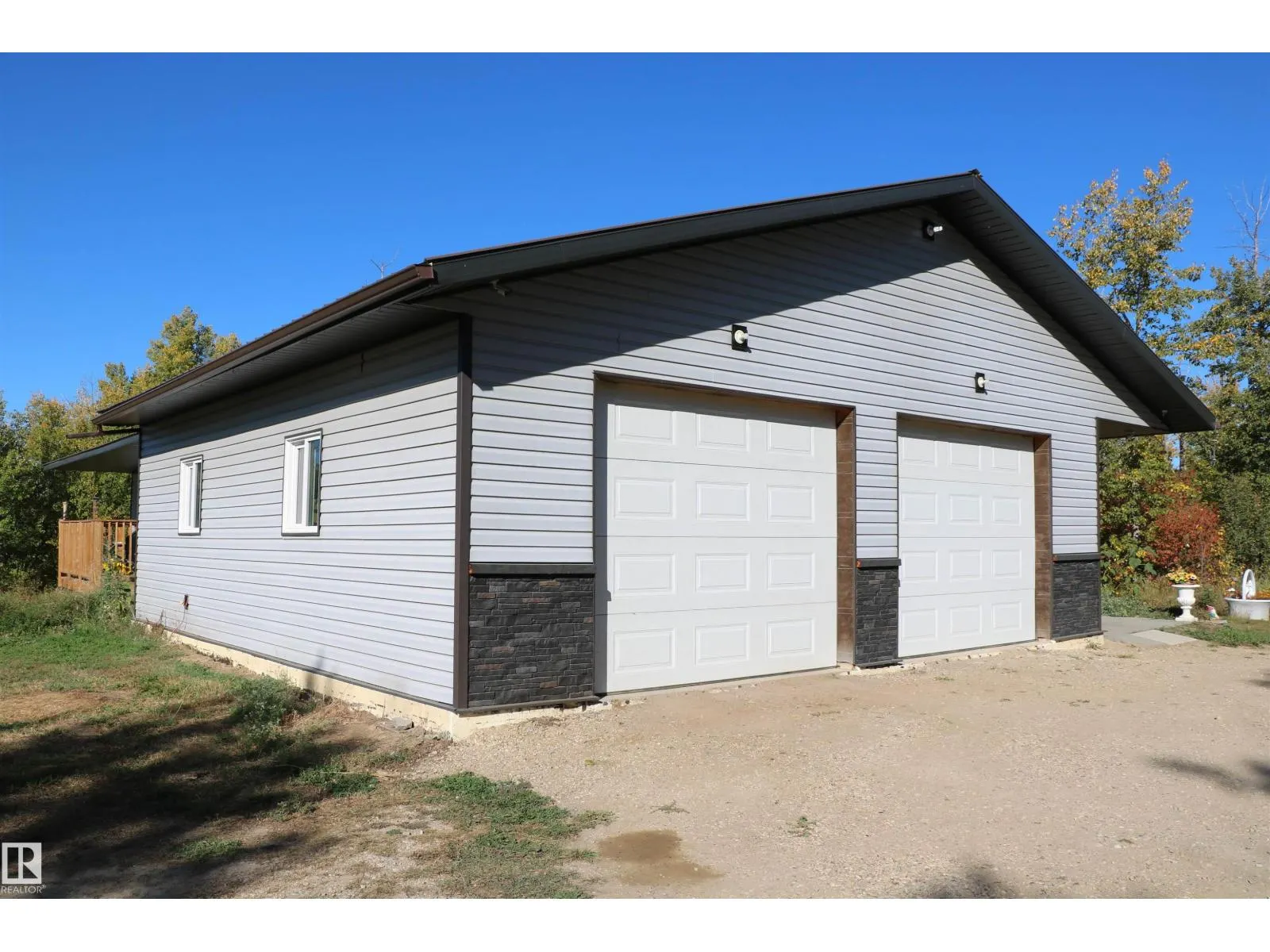 207, 55108 RGE ROAD 15