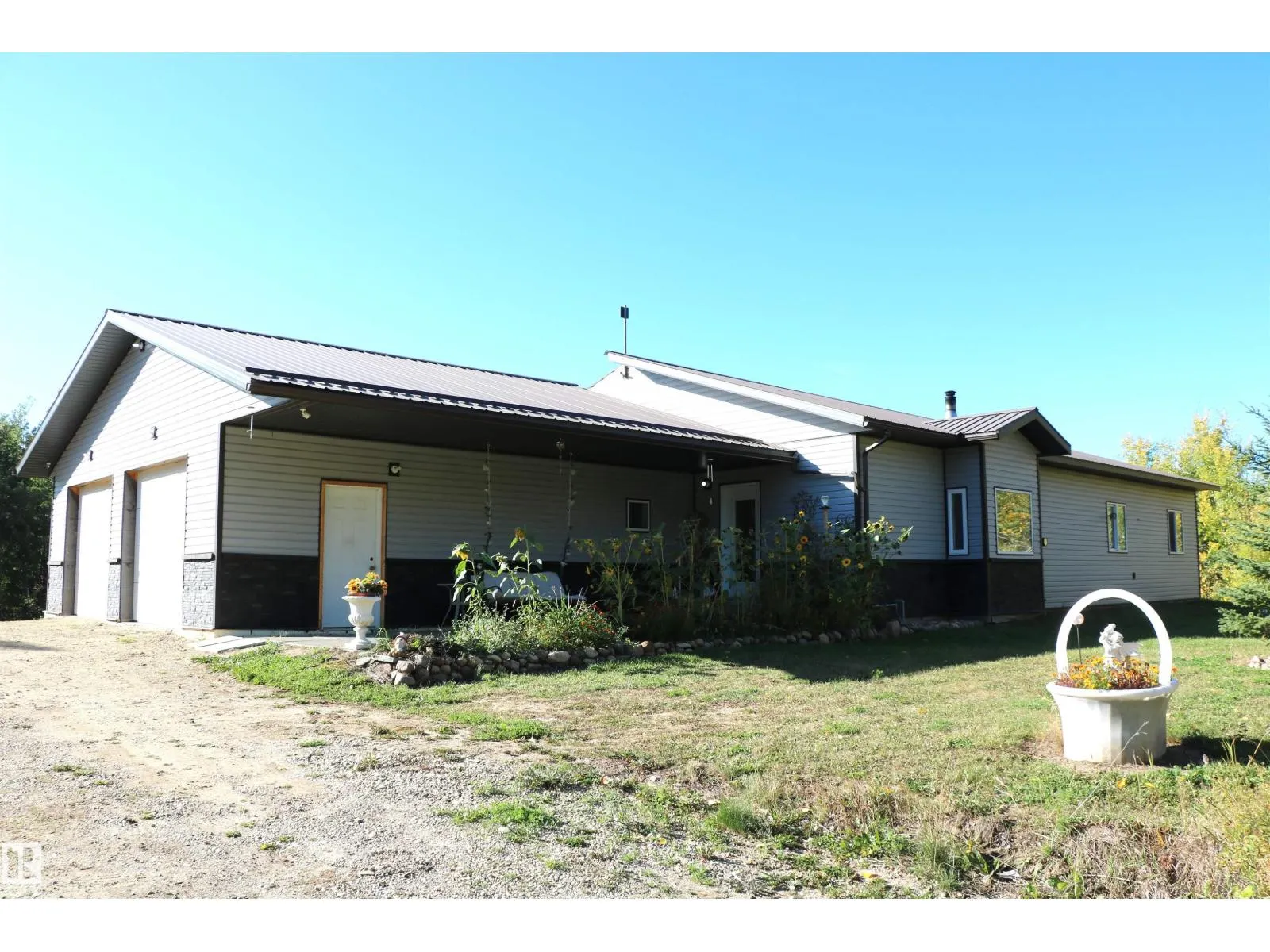 207, 55108 RGE ROAD 15