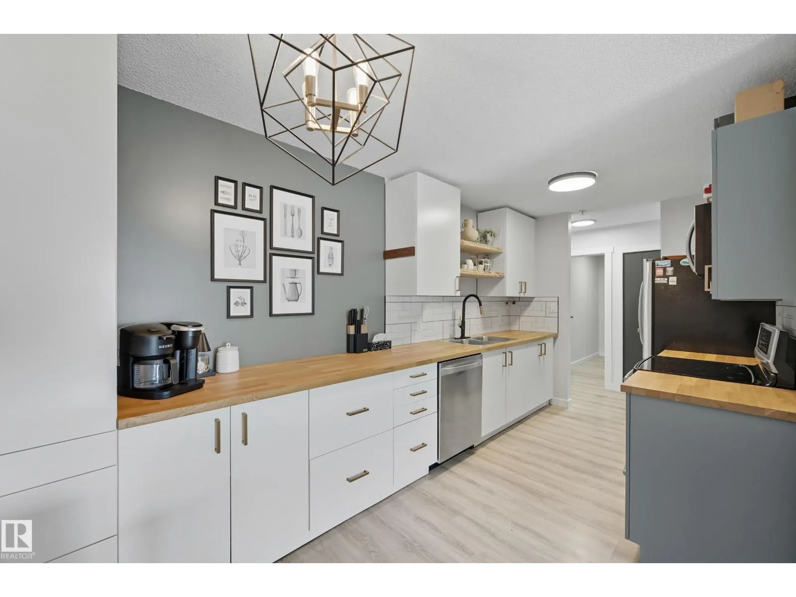 #302B 260 SPRUCE RIDGE RD