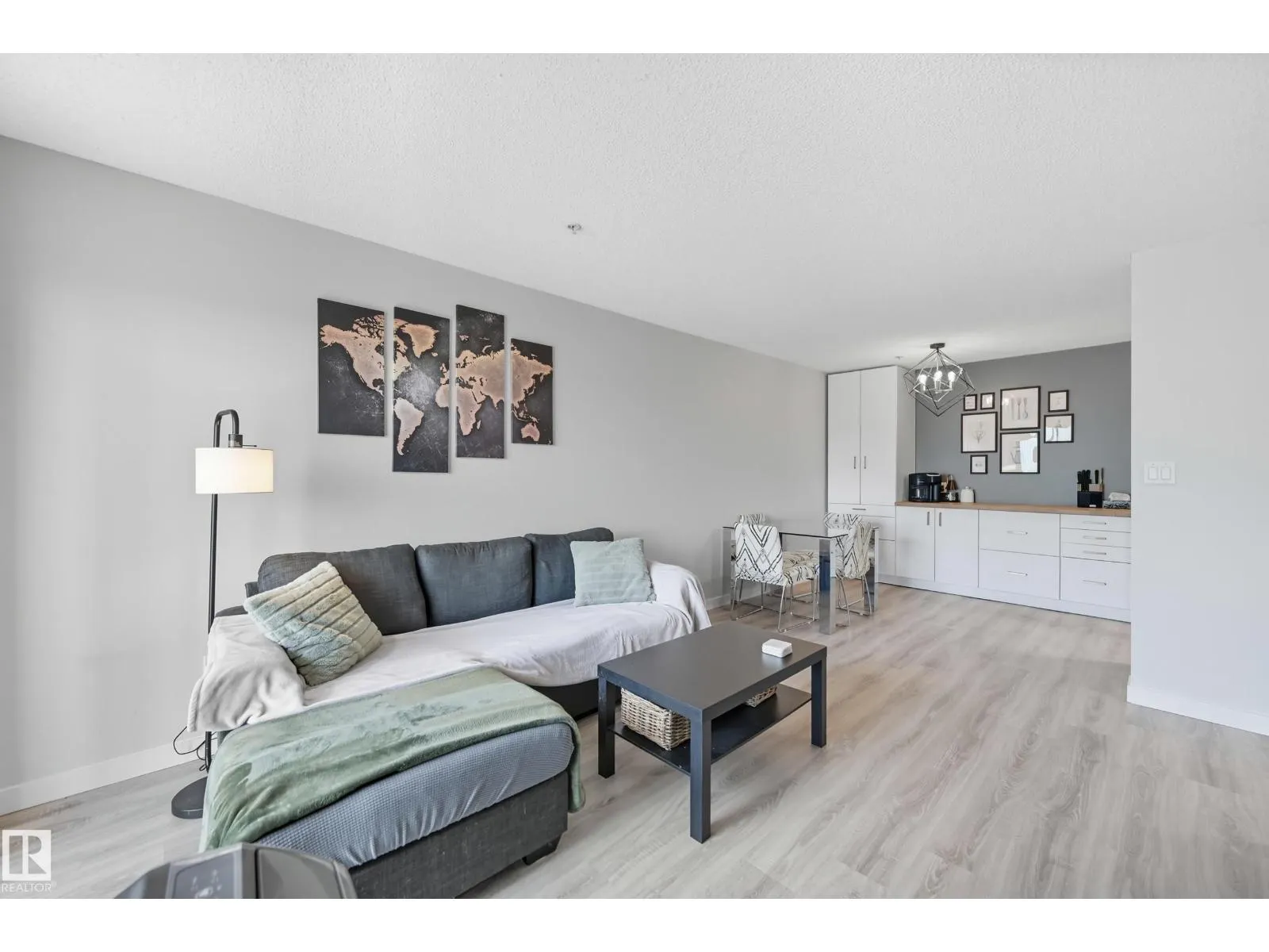 #302B 260 SPRUCE RIDGE RD