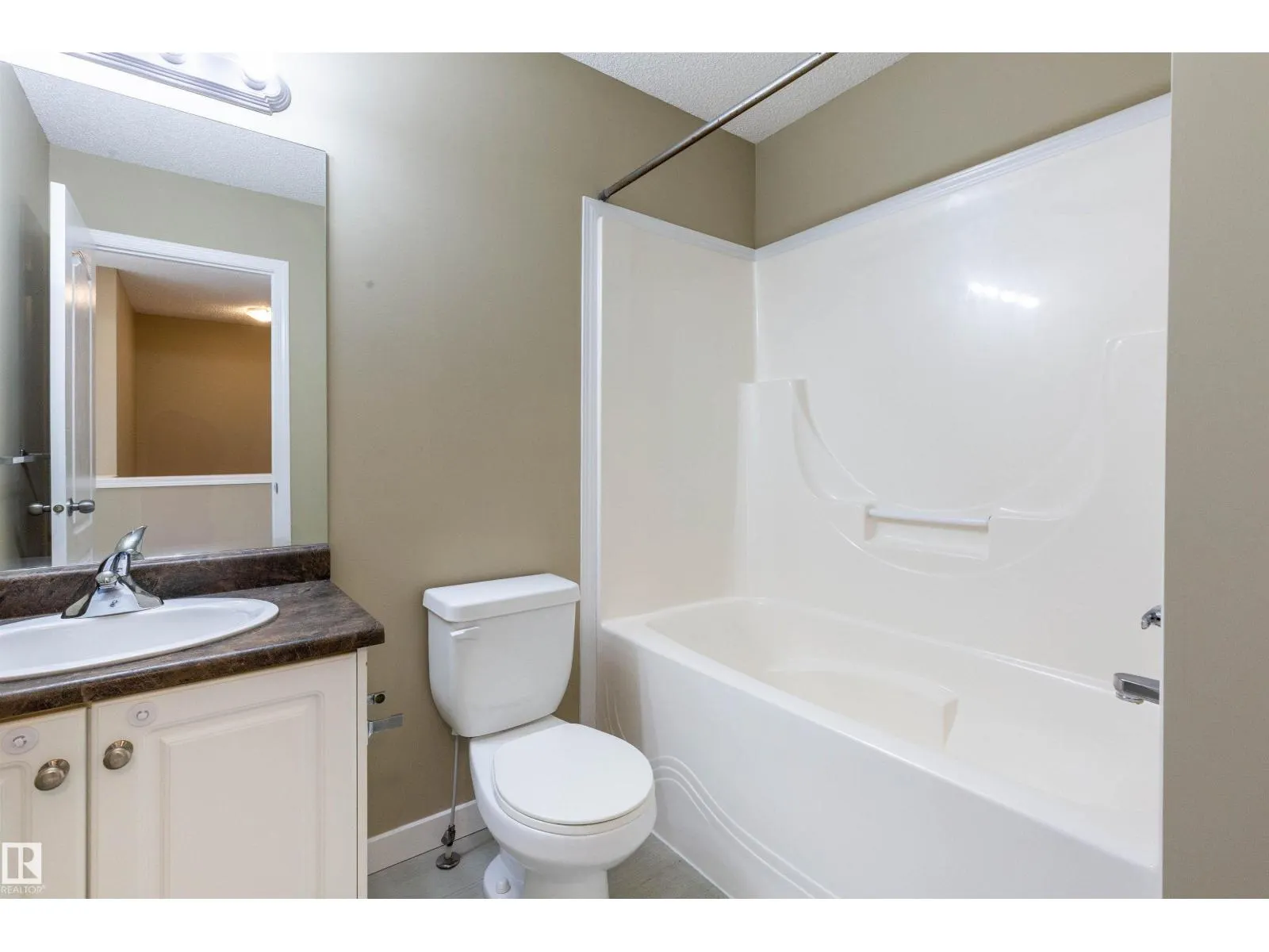 #116 5001 62 ST