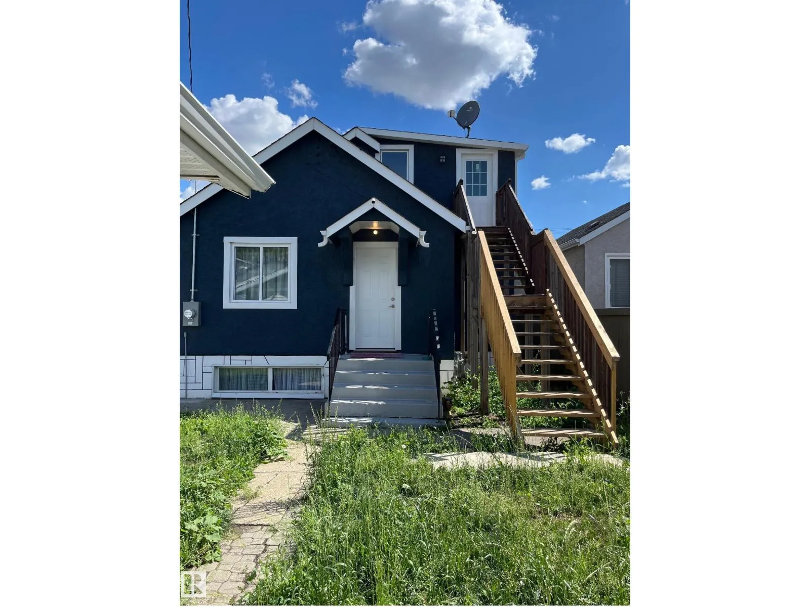 9638 106 AV NW