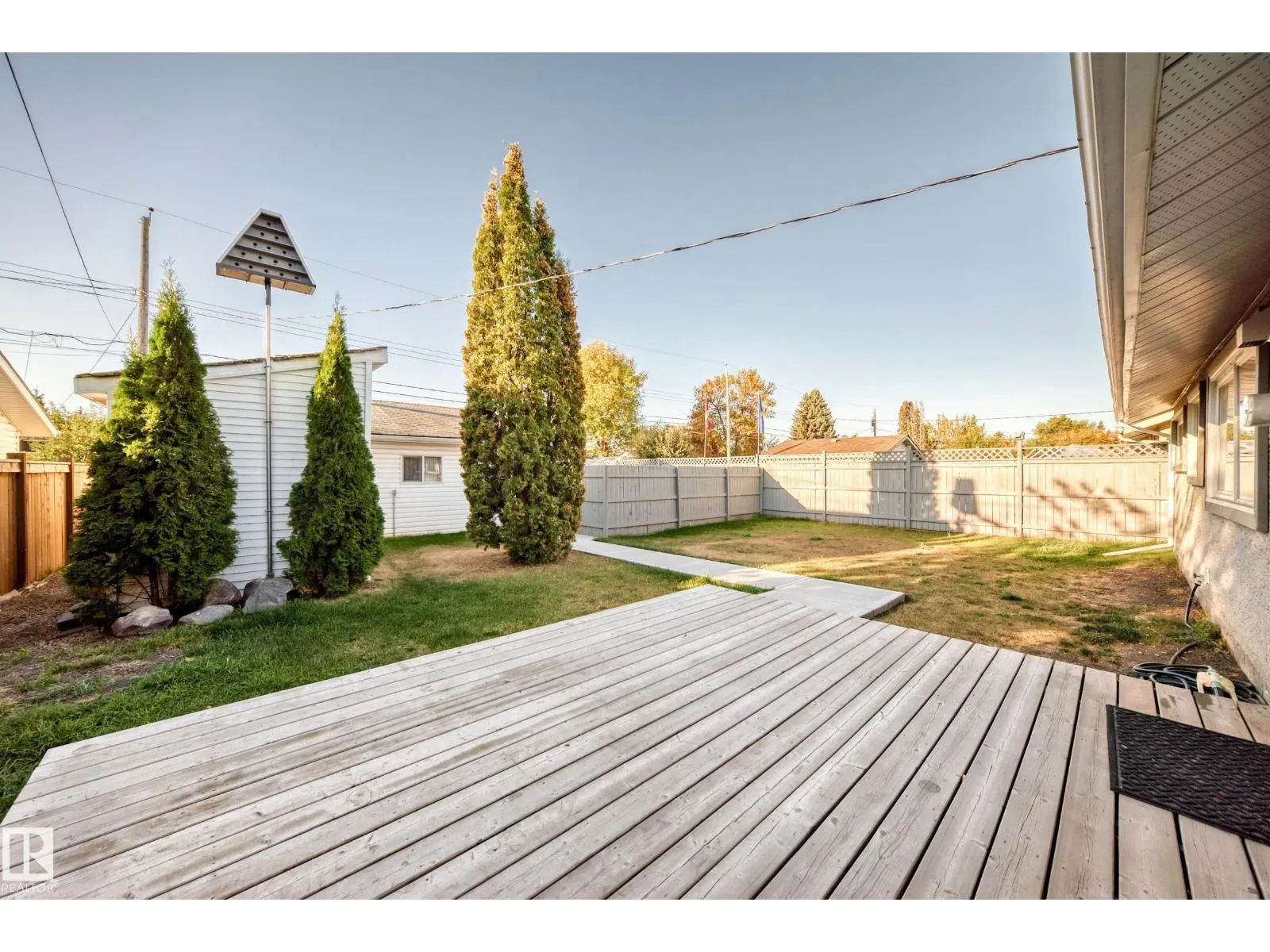 8811 130A AV NW