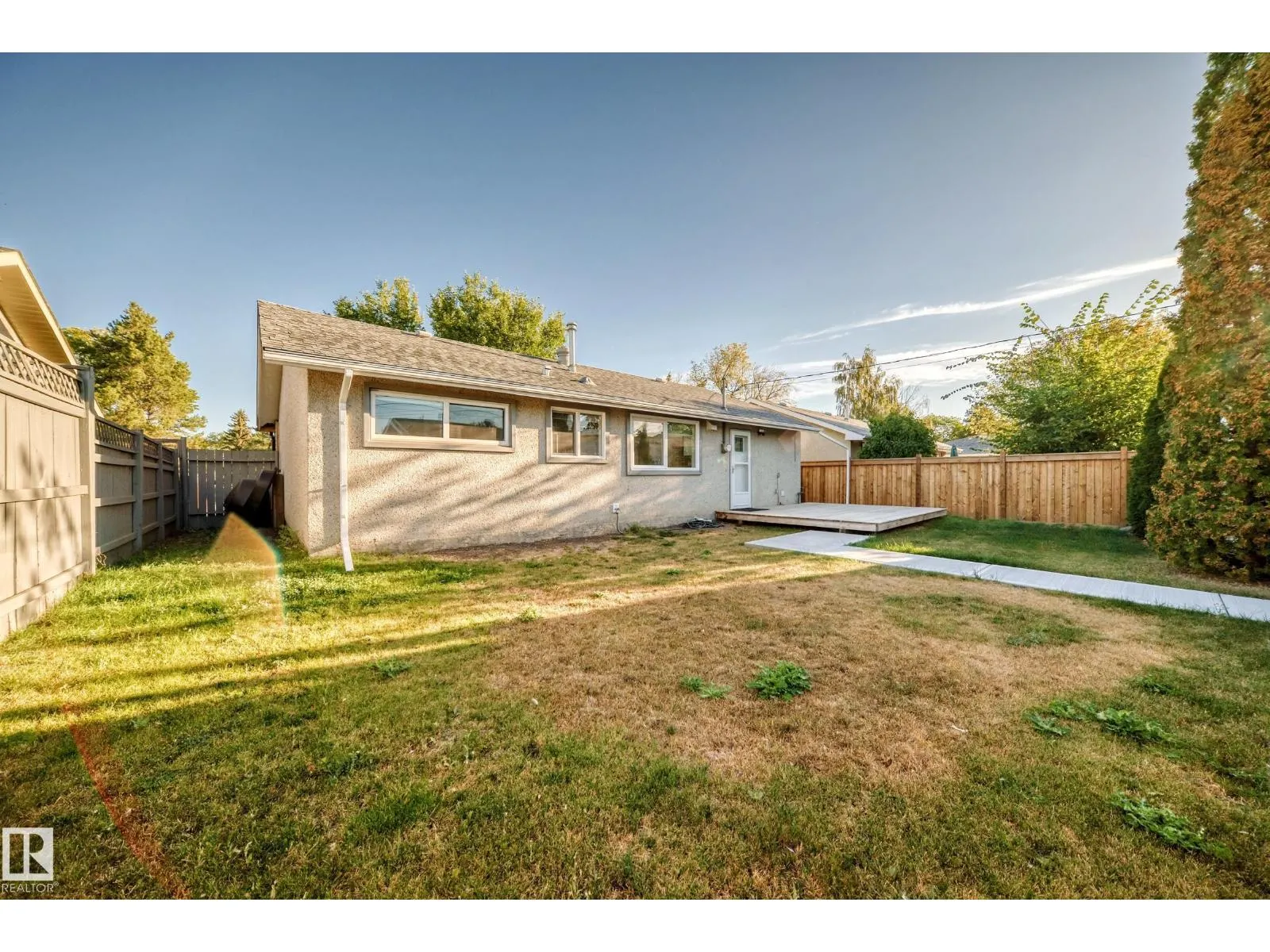 8811 130A AV NW