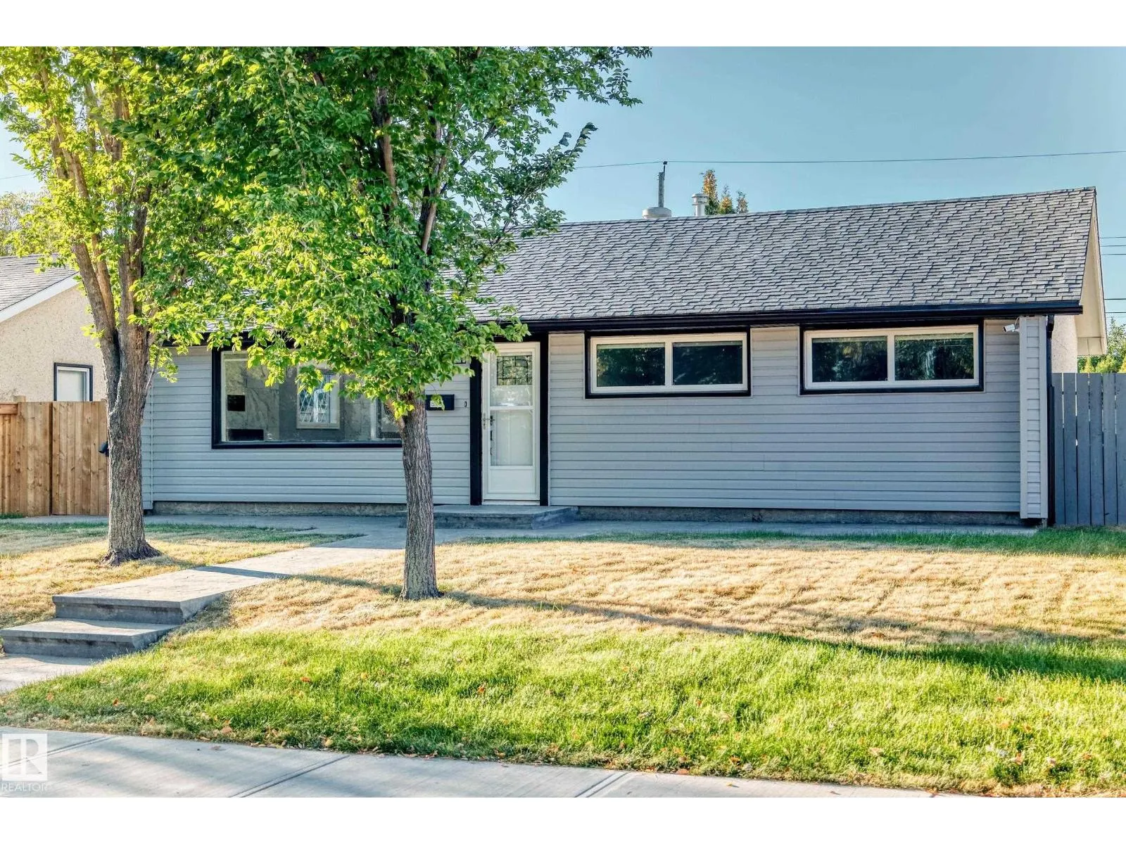 8811 130A AV NW