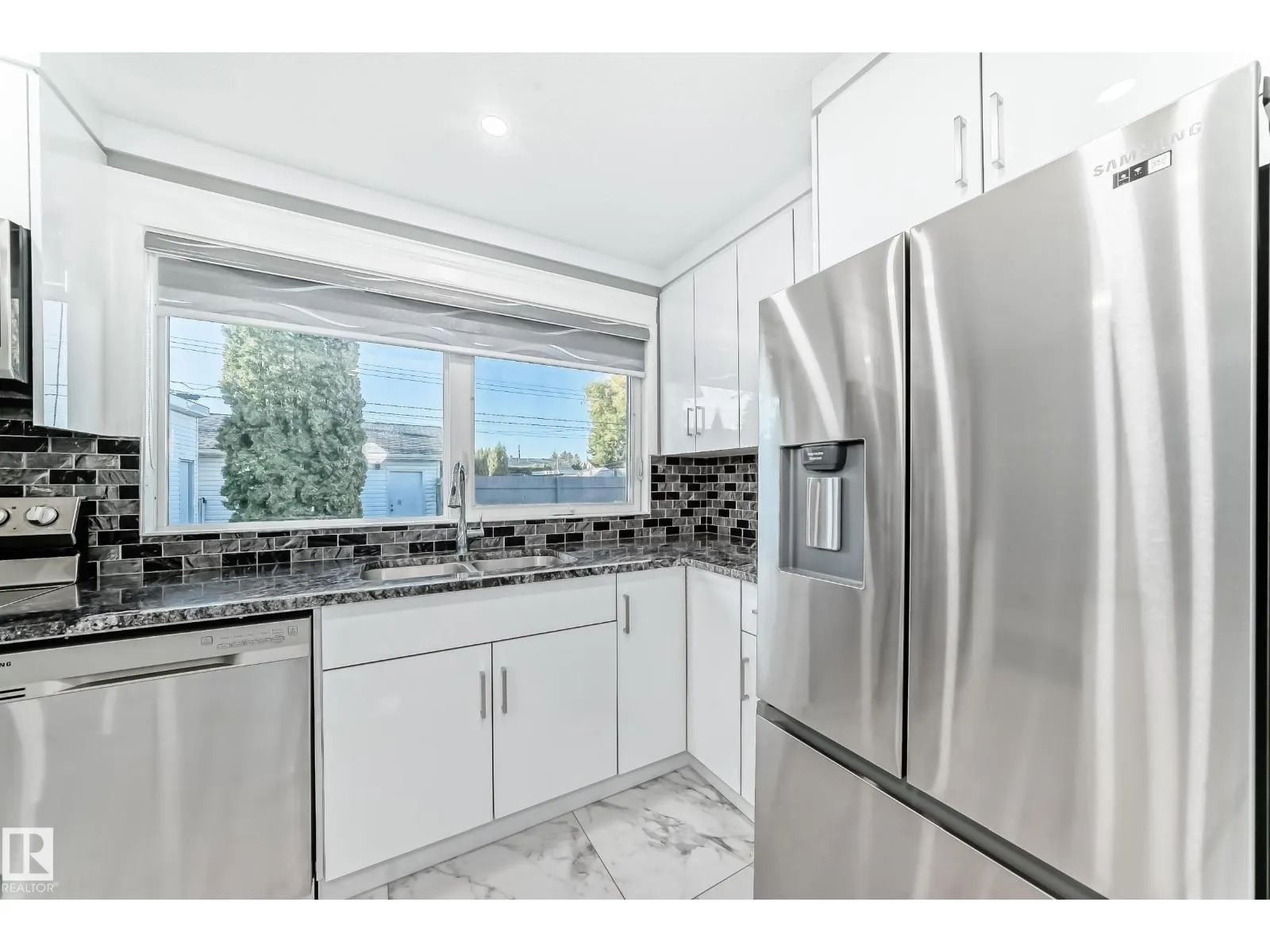8811 130A AV NW