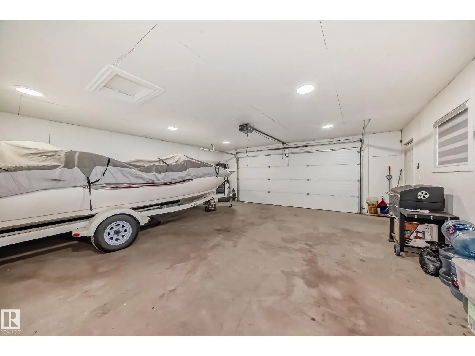 8811 130A AV NW