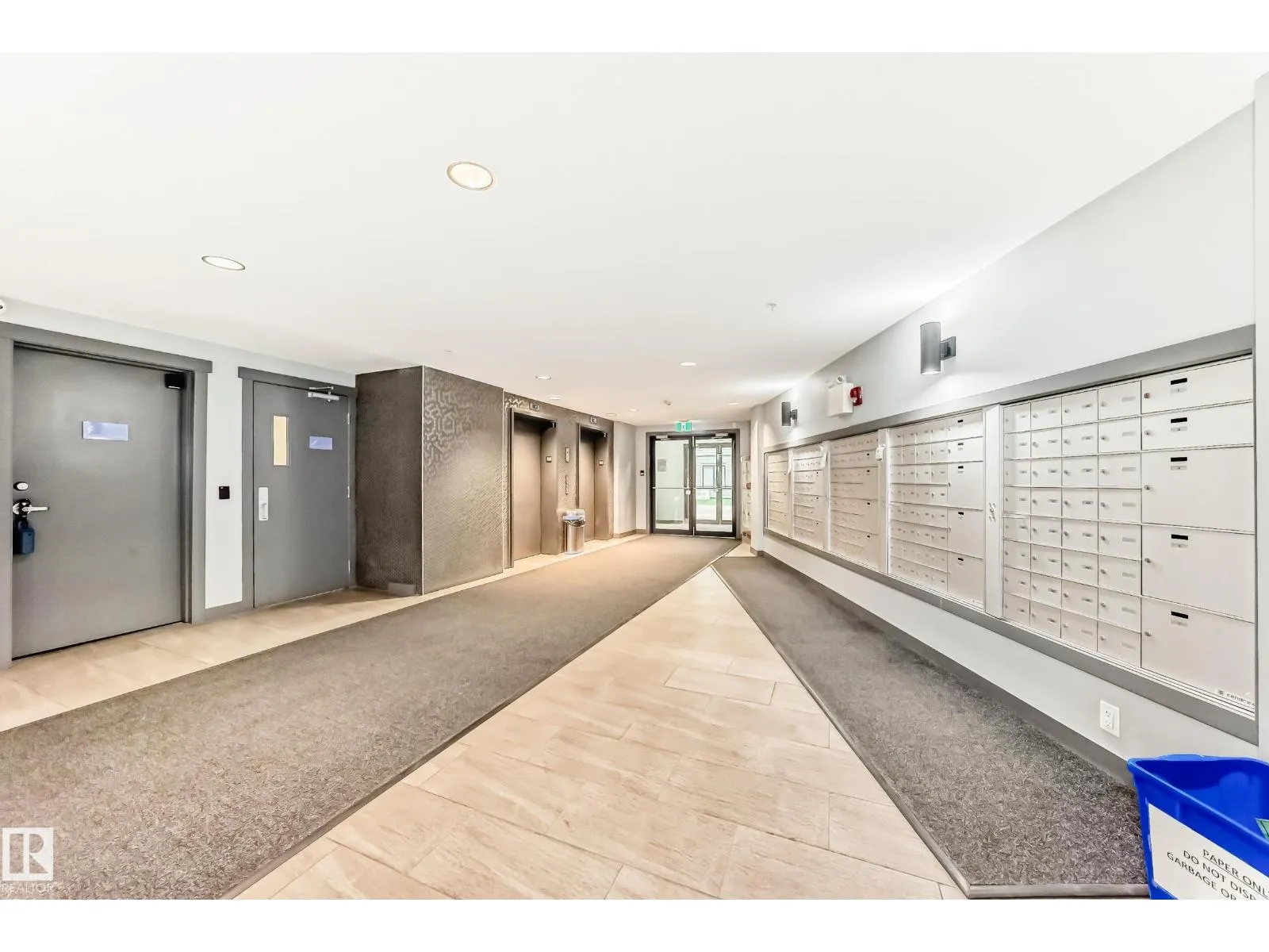 #307 560 GRIESBACH PARADE PR NW